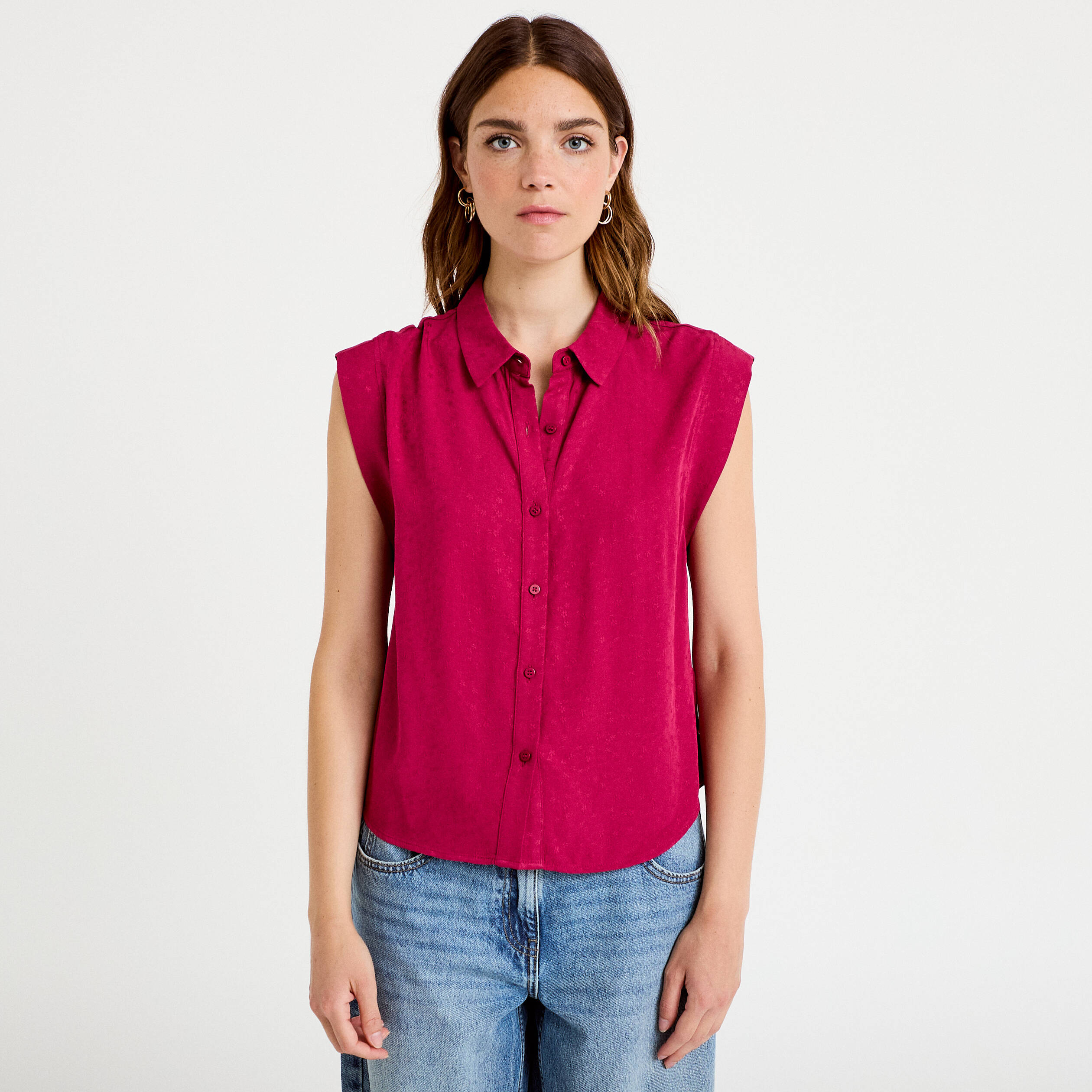Chemise sans manches col am&eacute;ricain rouge femme