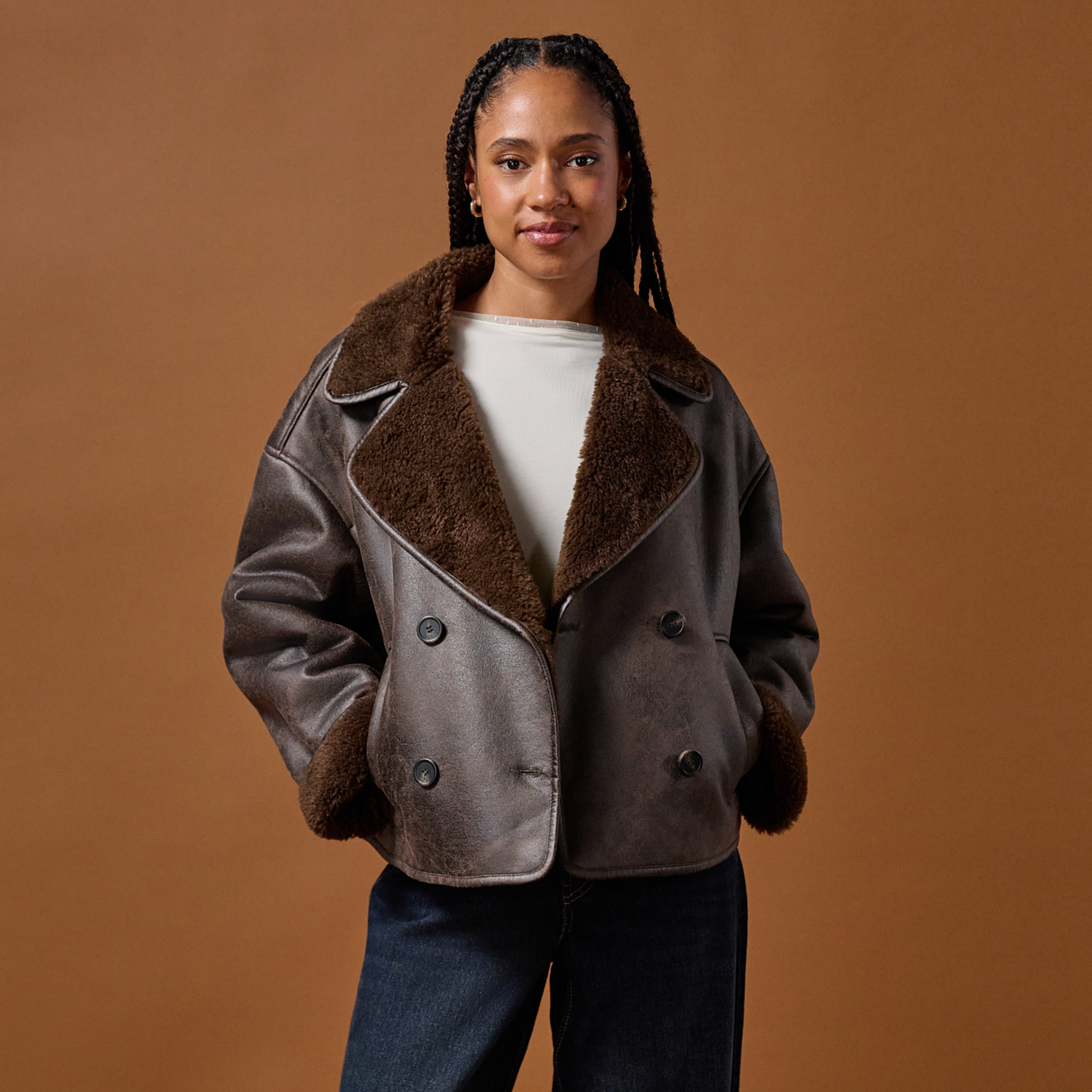 Caban cropped droit col tailleur marron fonc&eacute; femme