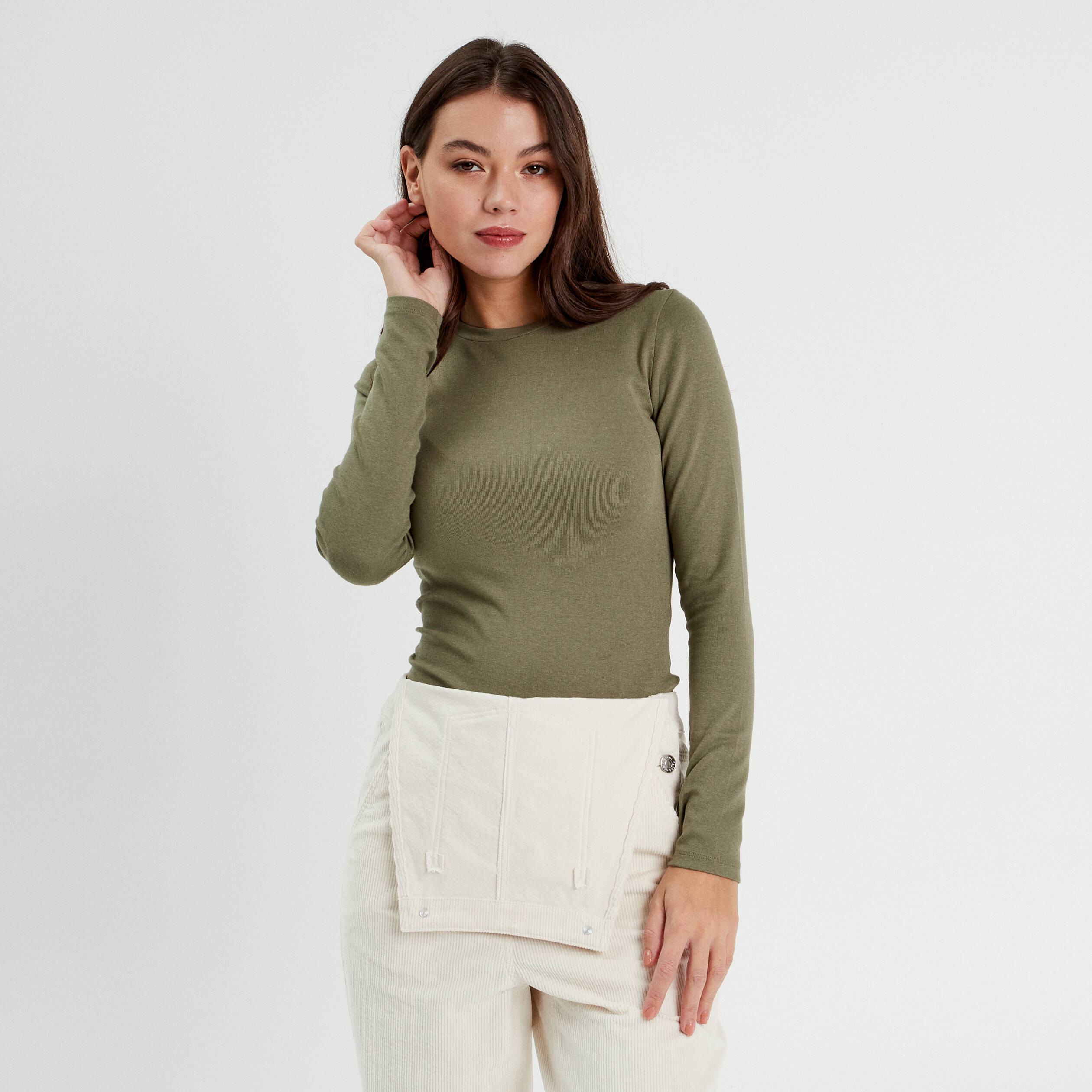 T-shirt cintr&eacute; col rond manches longues vert kaki femme