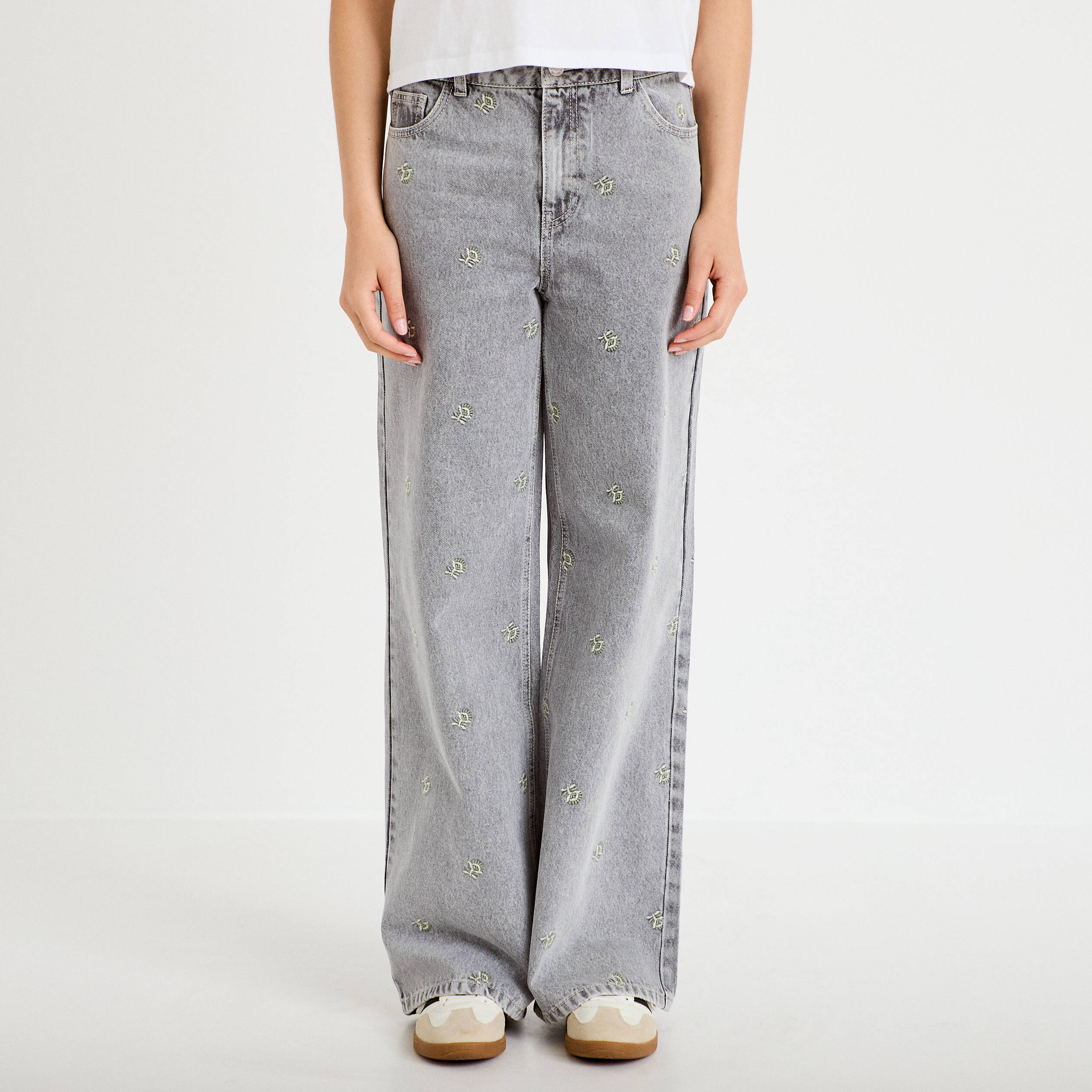 Jean wide leg taille haute brod&eacute; denim gris femme