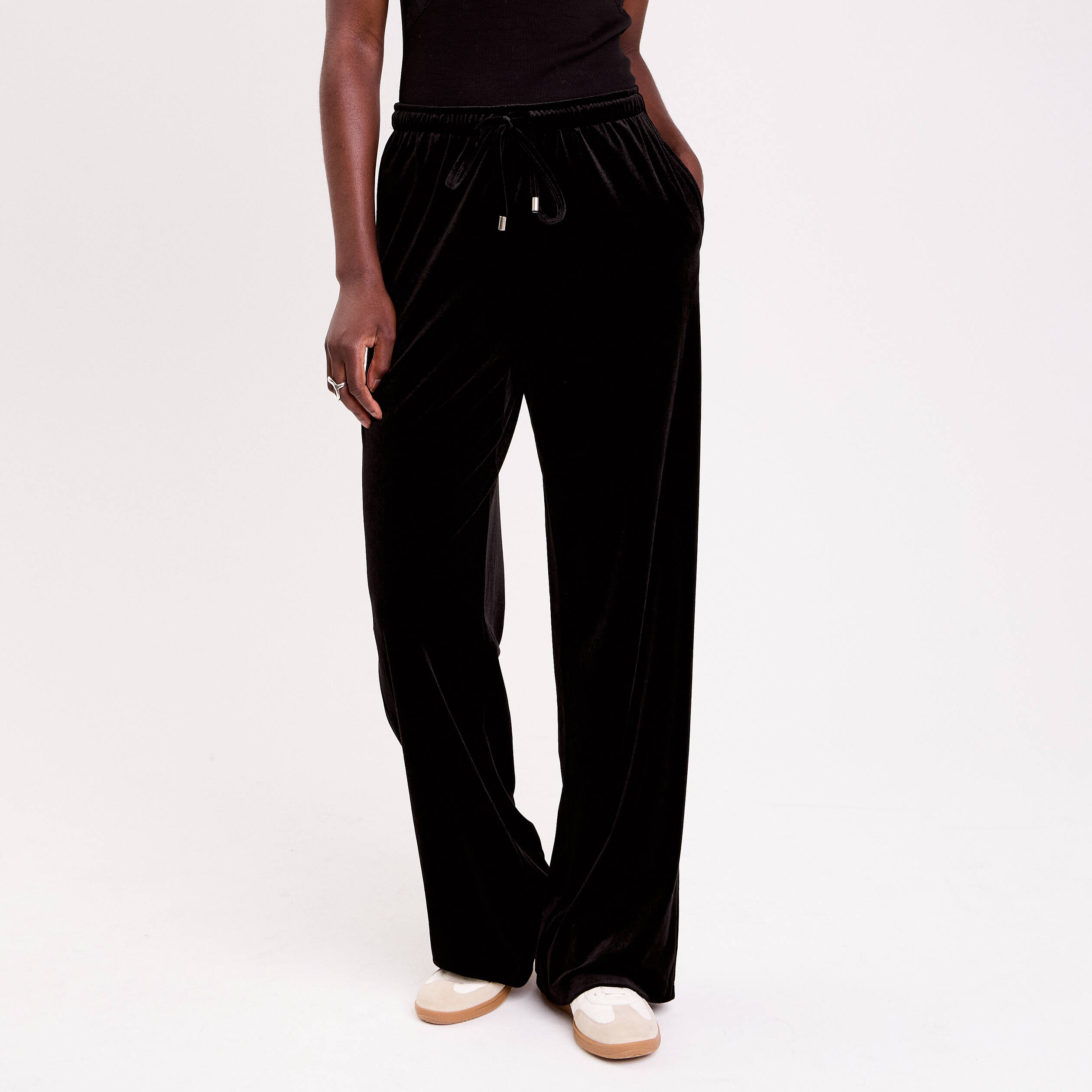 Pantalon large en velours noir femme