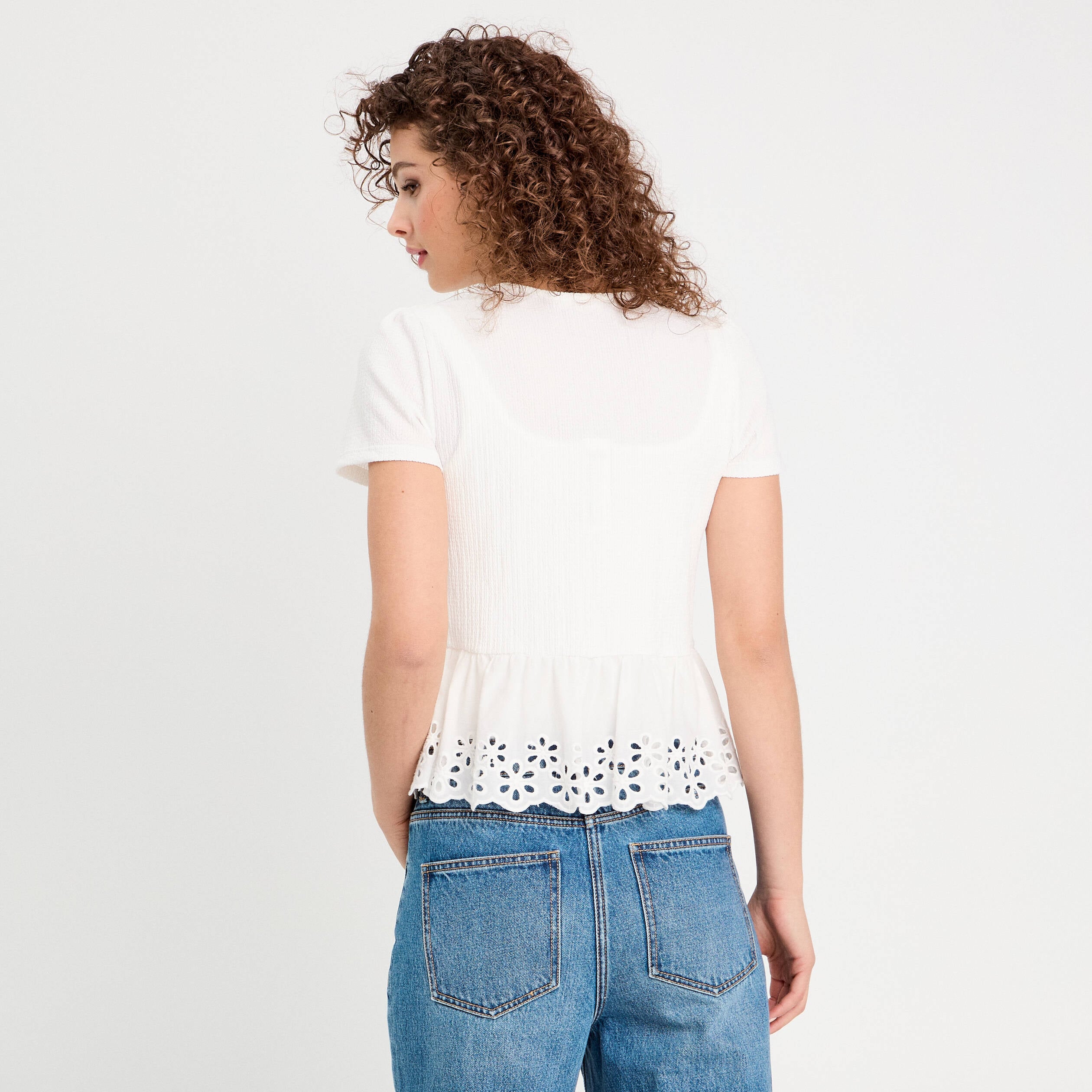 Blouse nou&eacute;e d&eacute;tails brod&eacute;s ecru femme