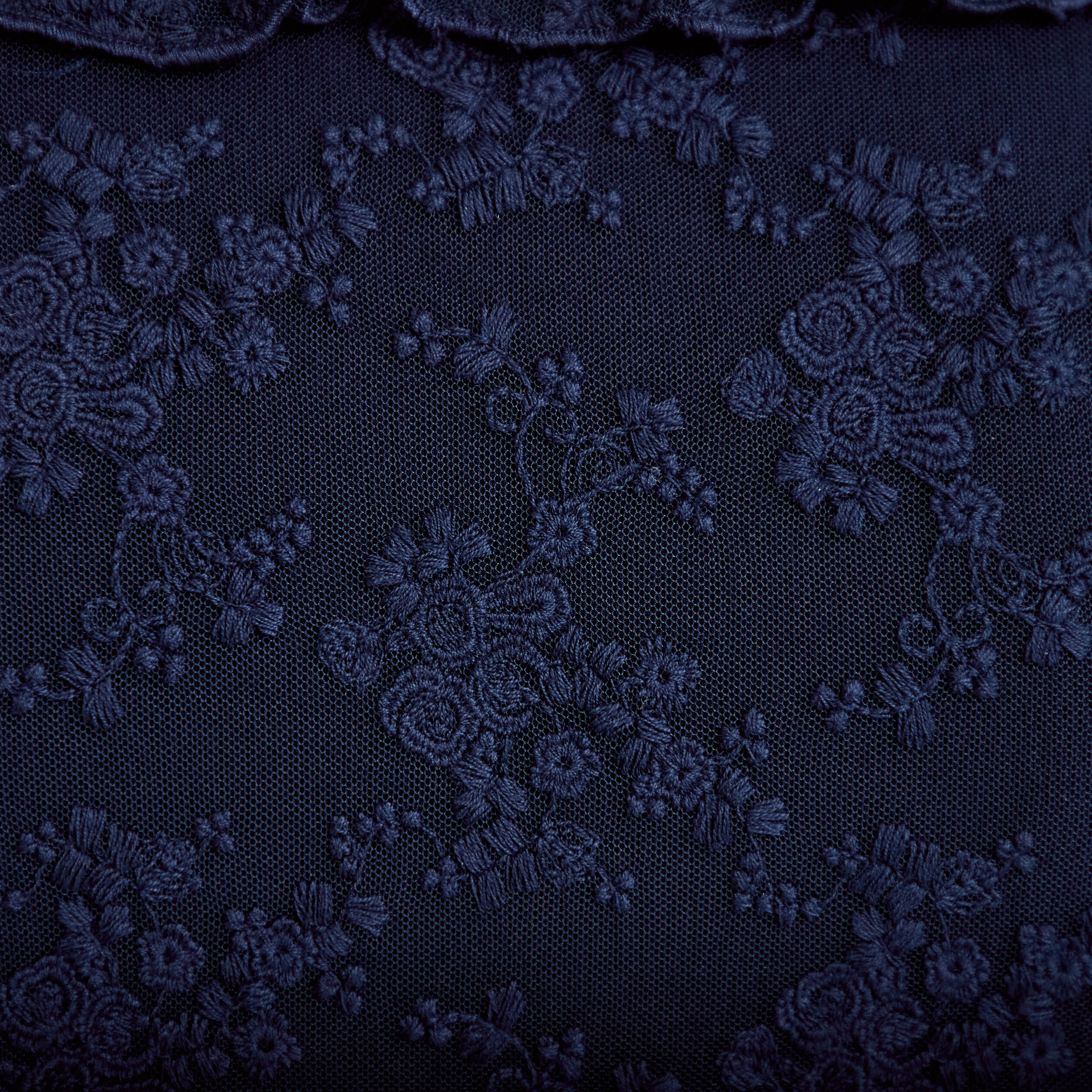 Blouse dentelle &agrave; volants bleu marine femme