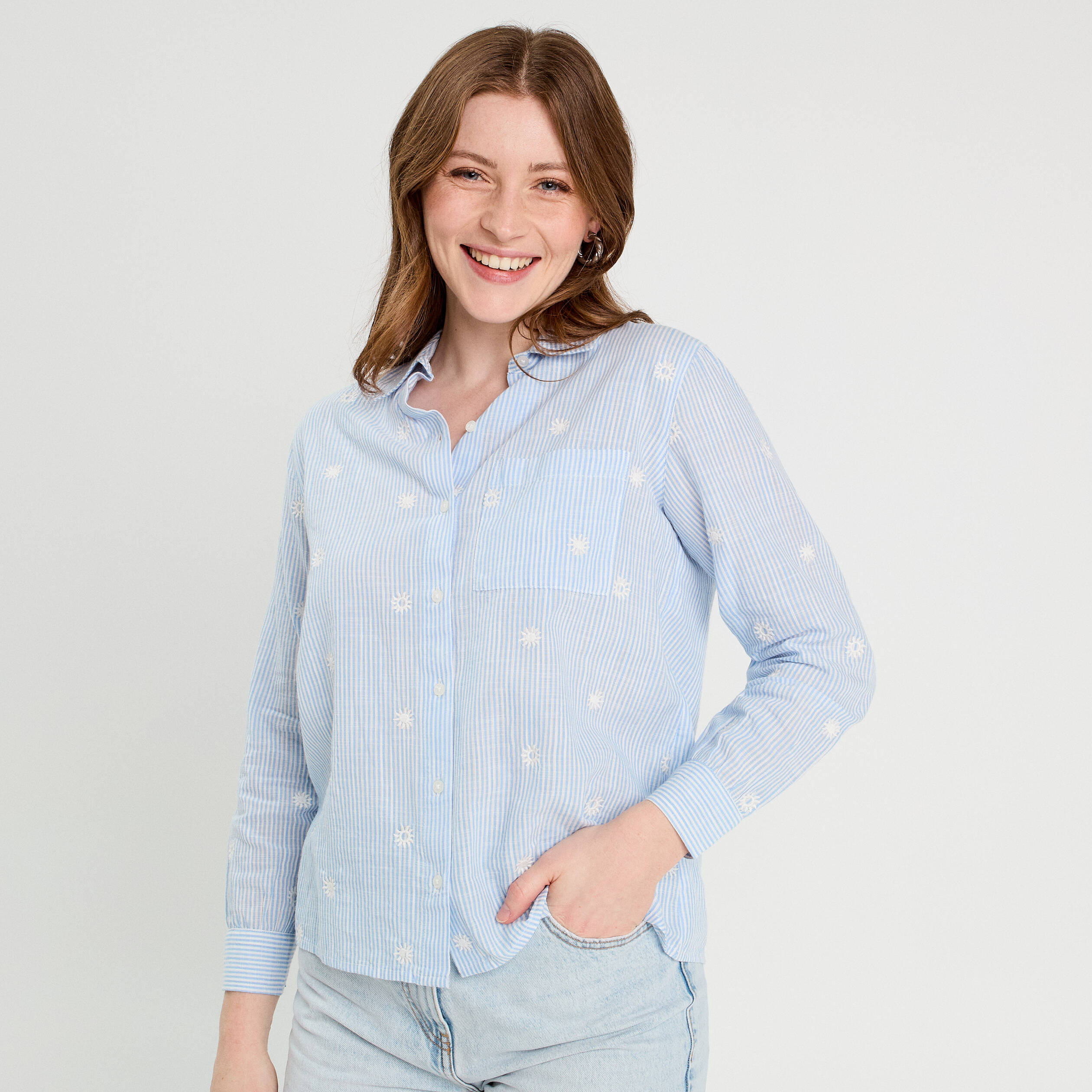 Chemise brod&eacute;e manches longues blanc femme