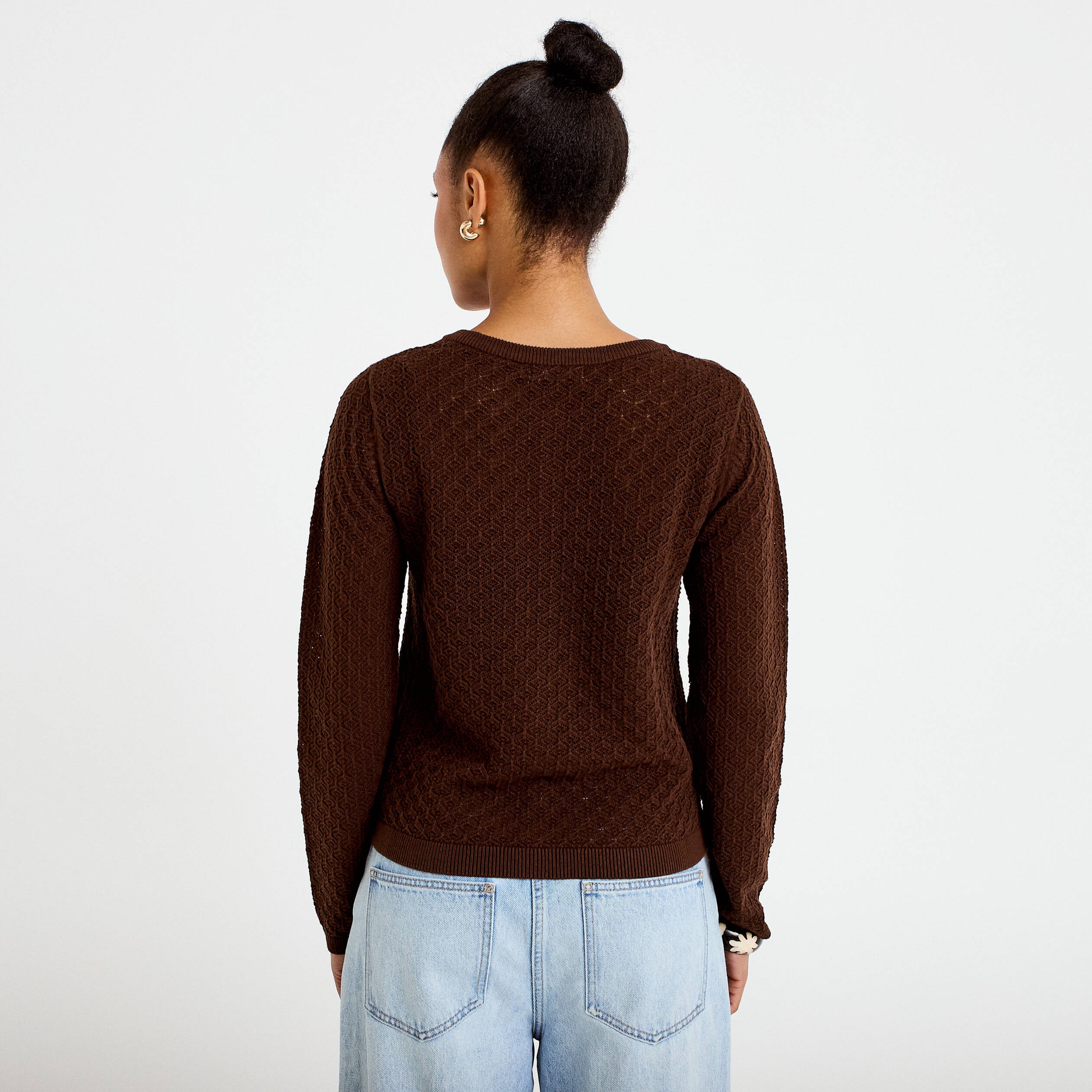 Gilet ajour&eacute; manches longues dentelle marron fonc&eacute; femme