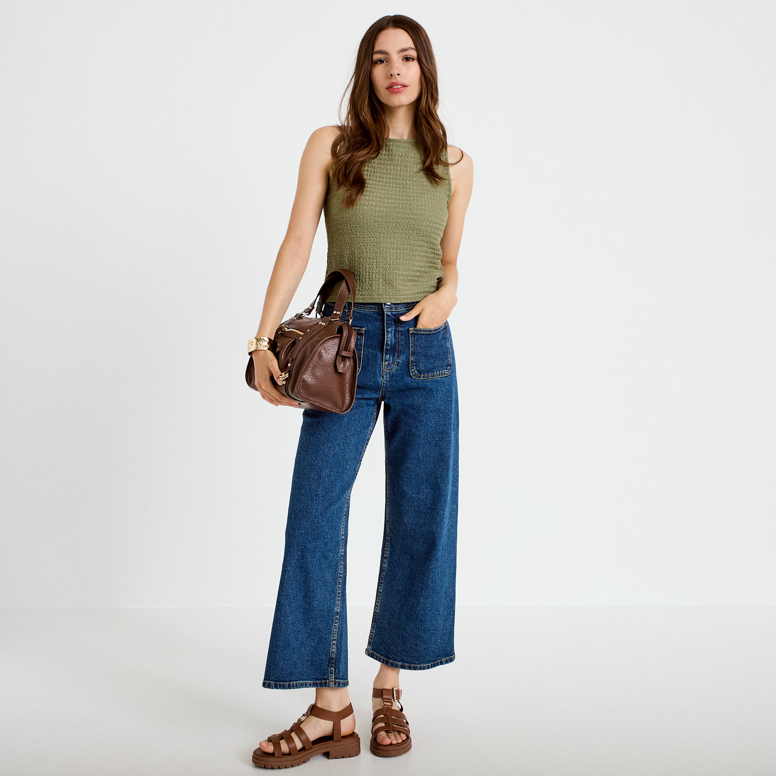 Top pliss&eacute; col rond manches courtes vert kaki femme