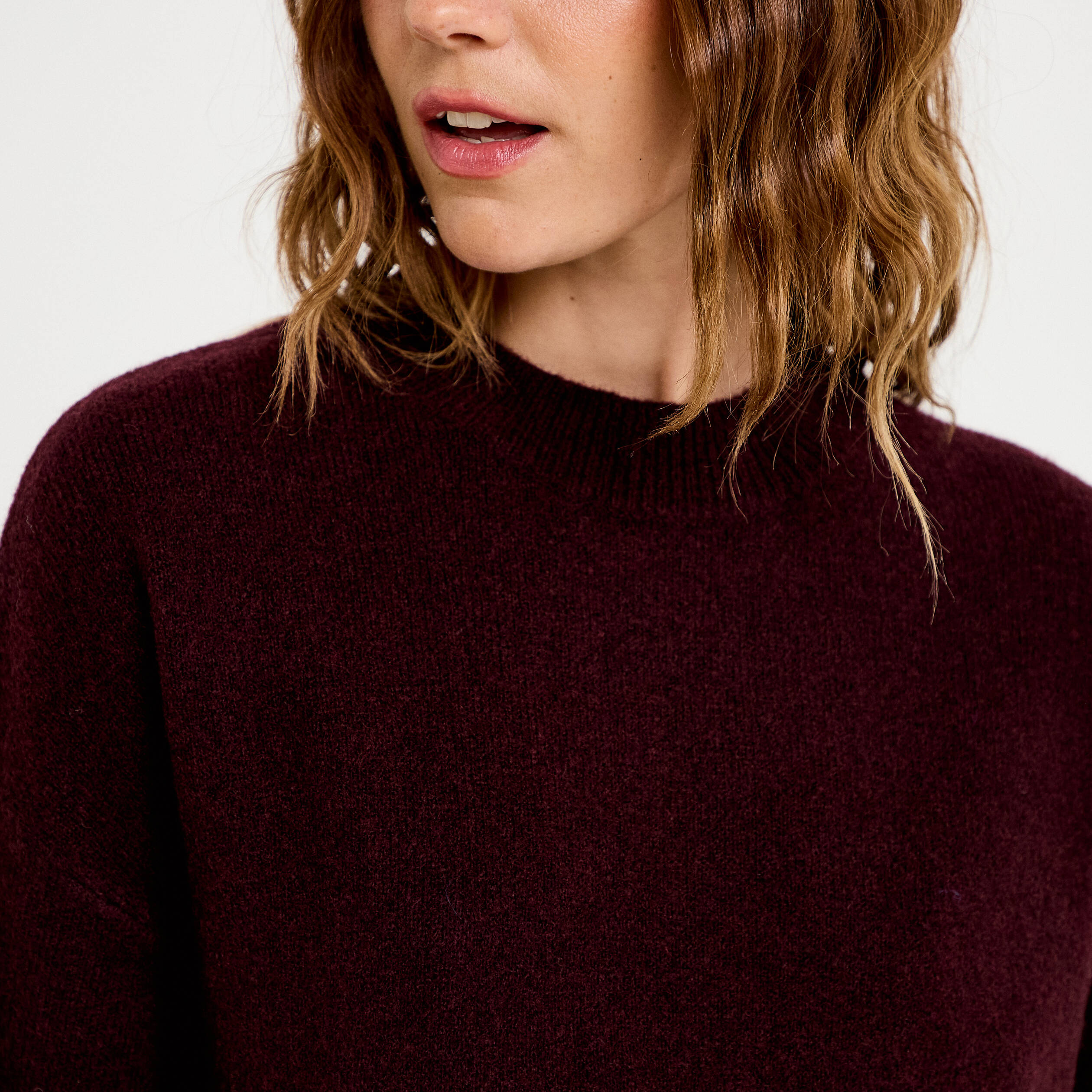 Pull col rond prune femme