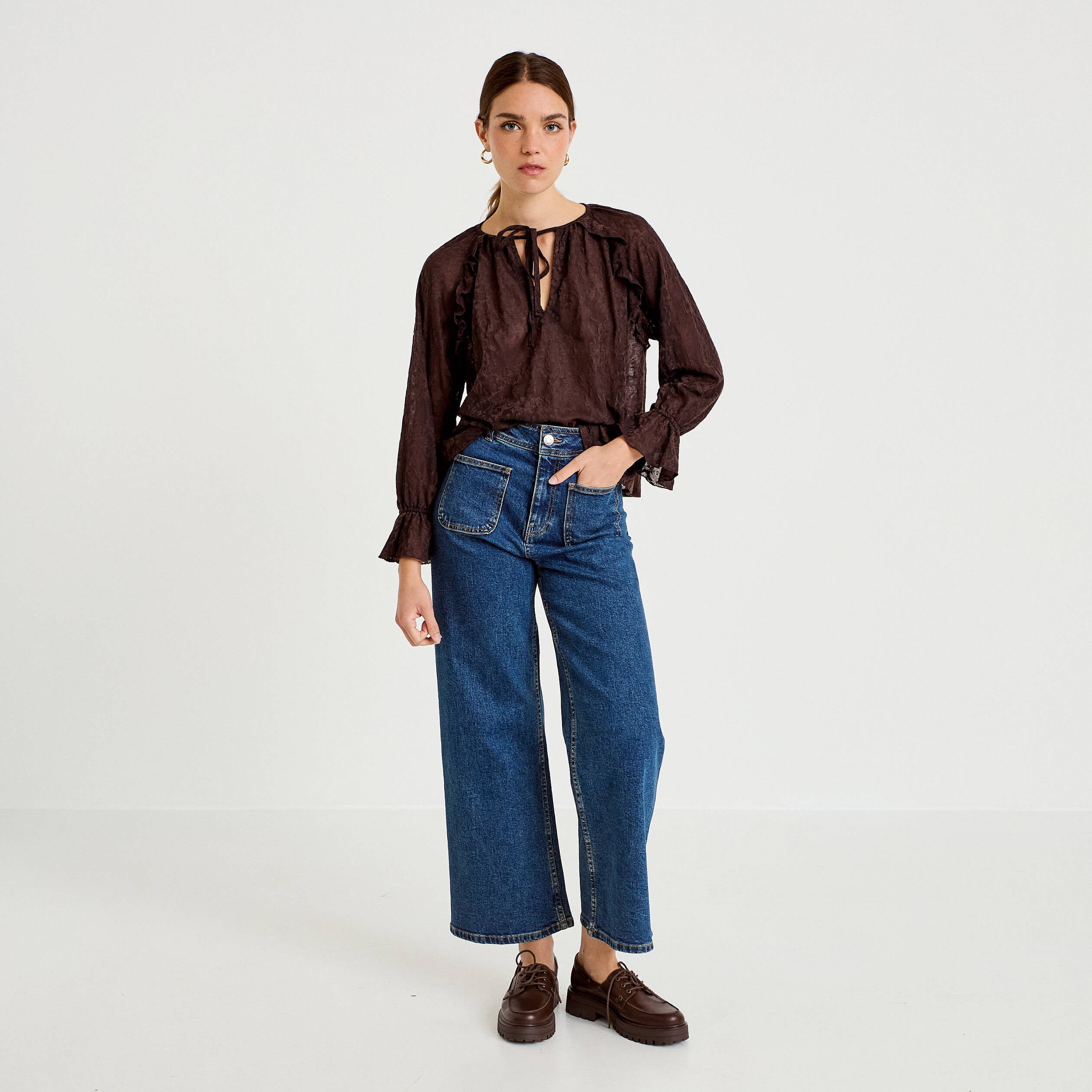 Blouse droite manches longues col rond marron fonc&eacute; femme