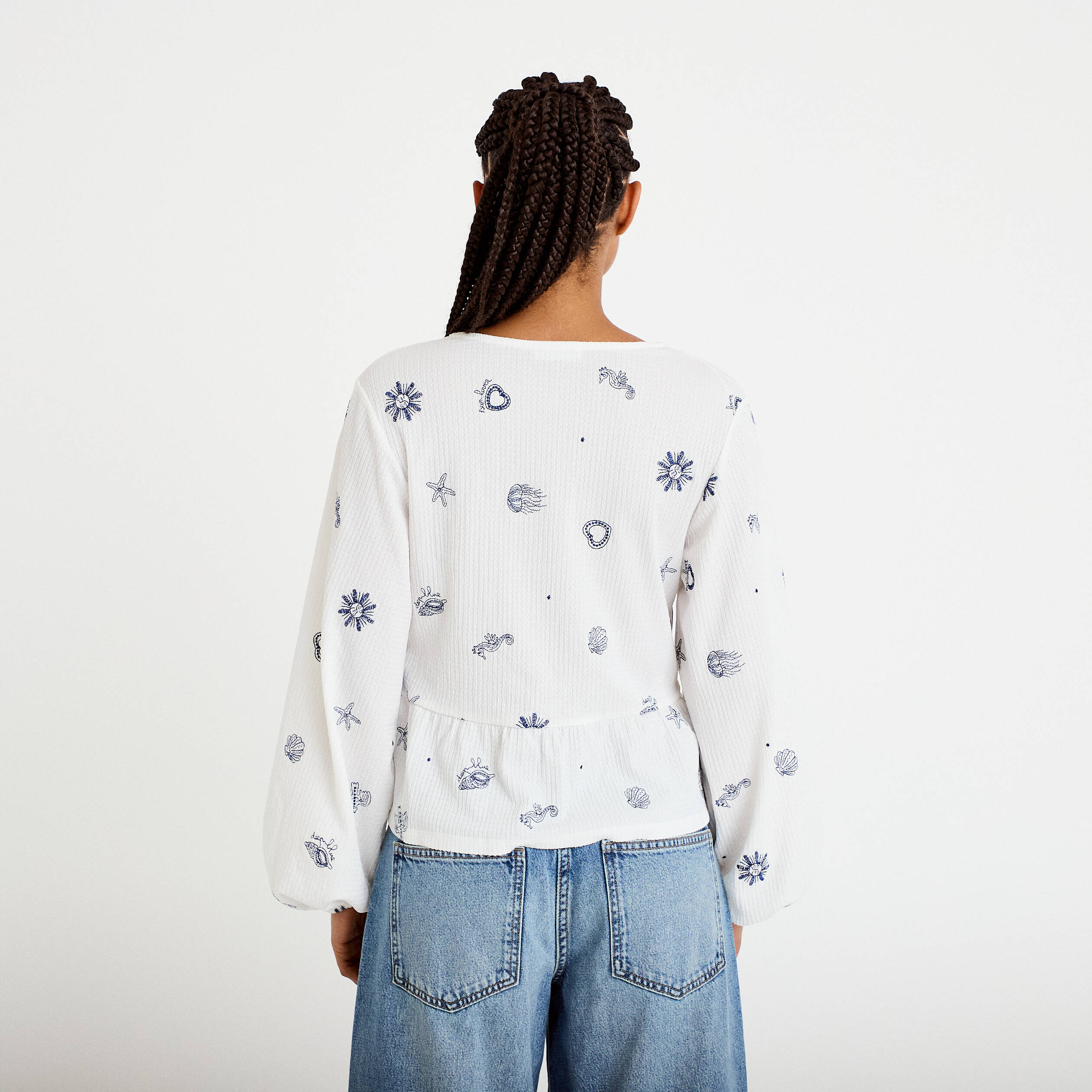 Blouse cintr&eacute;e col v manches longues blanc femme