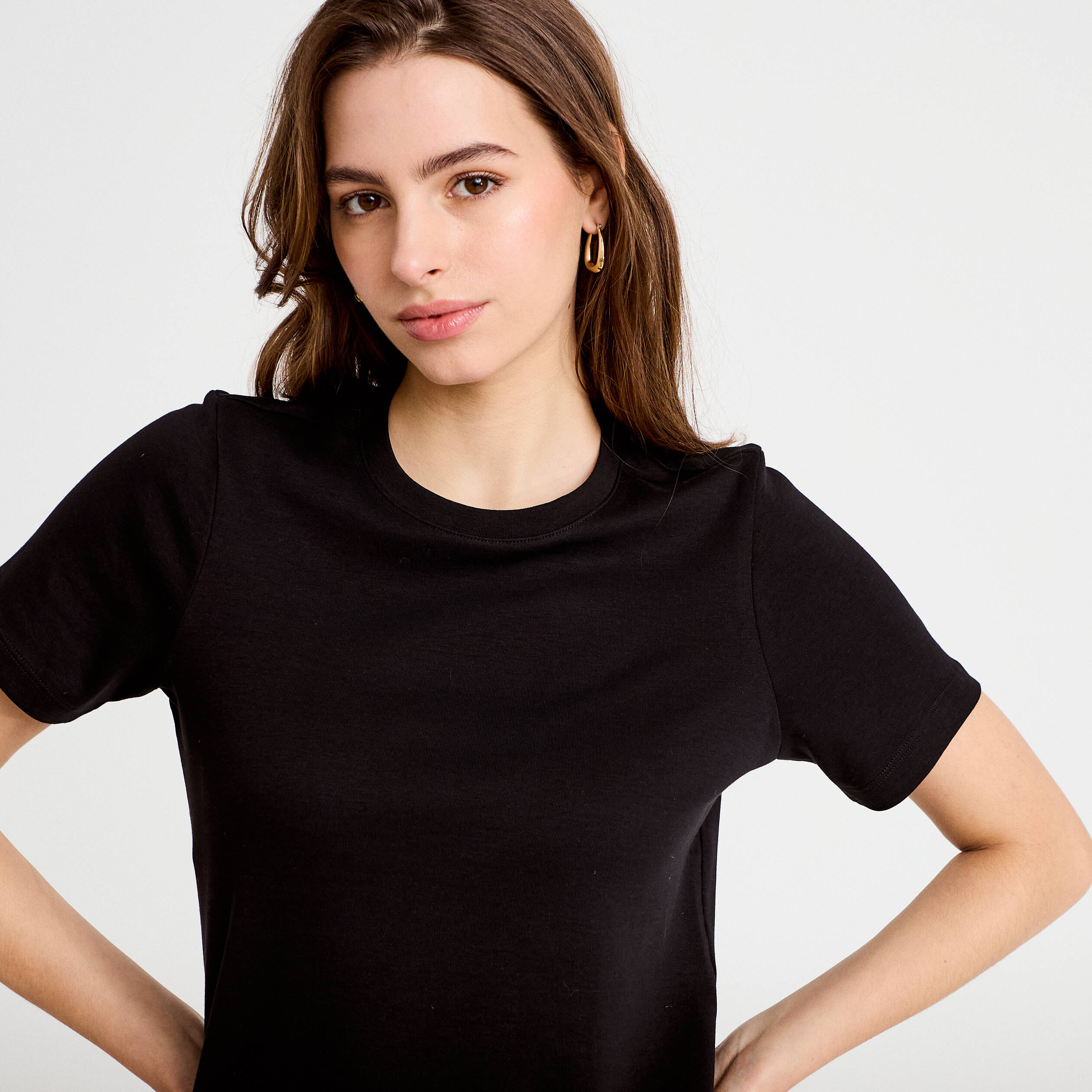 T-shirt col rond manches courtes noir femme