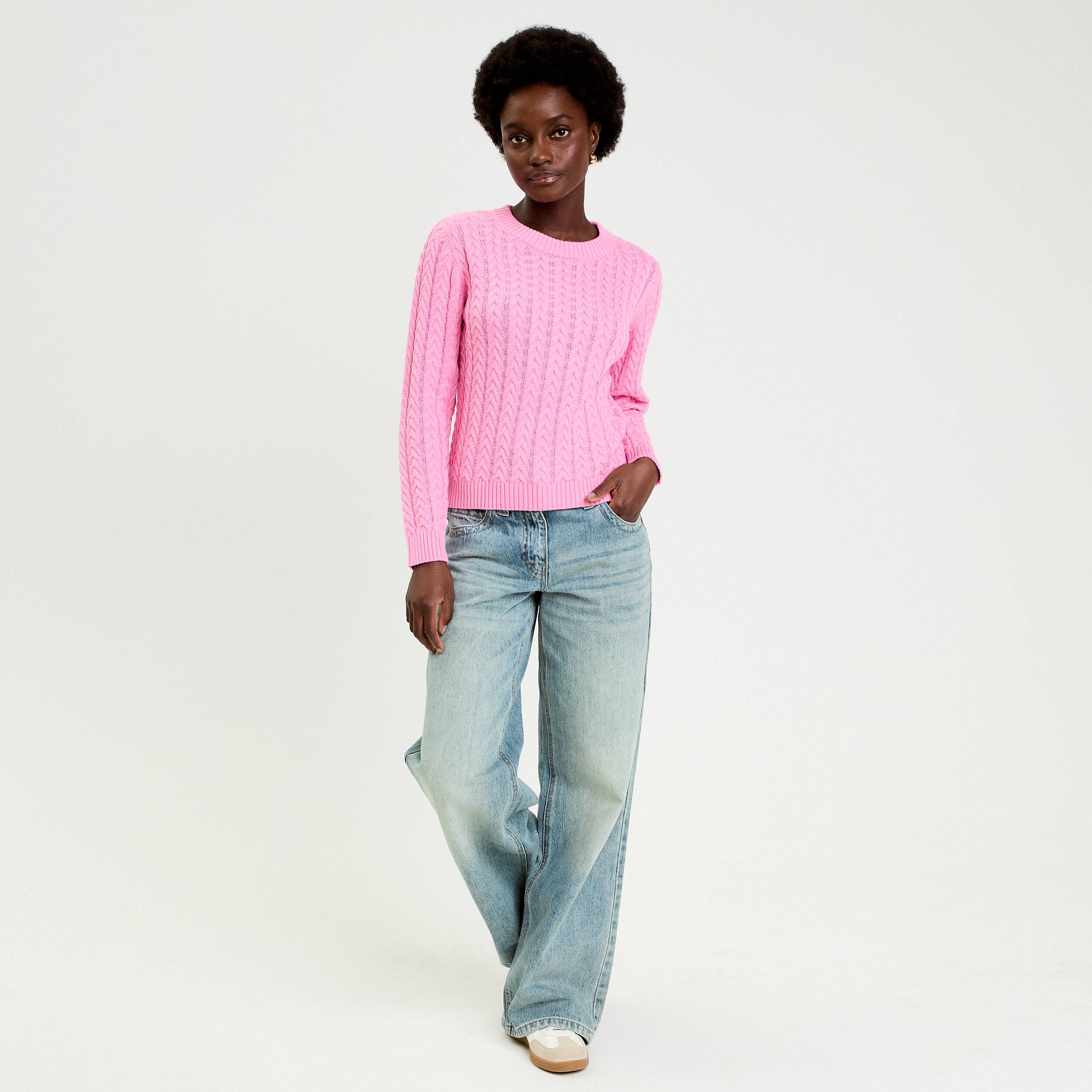 Pull torsad&eacute; rose femme