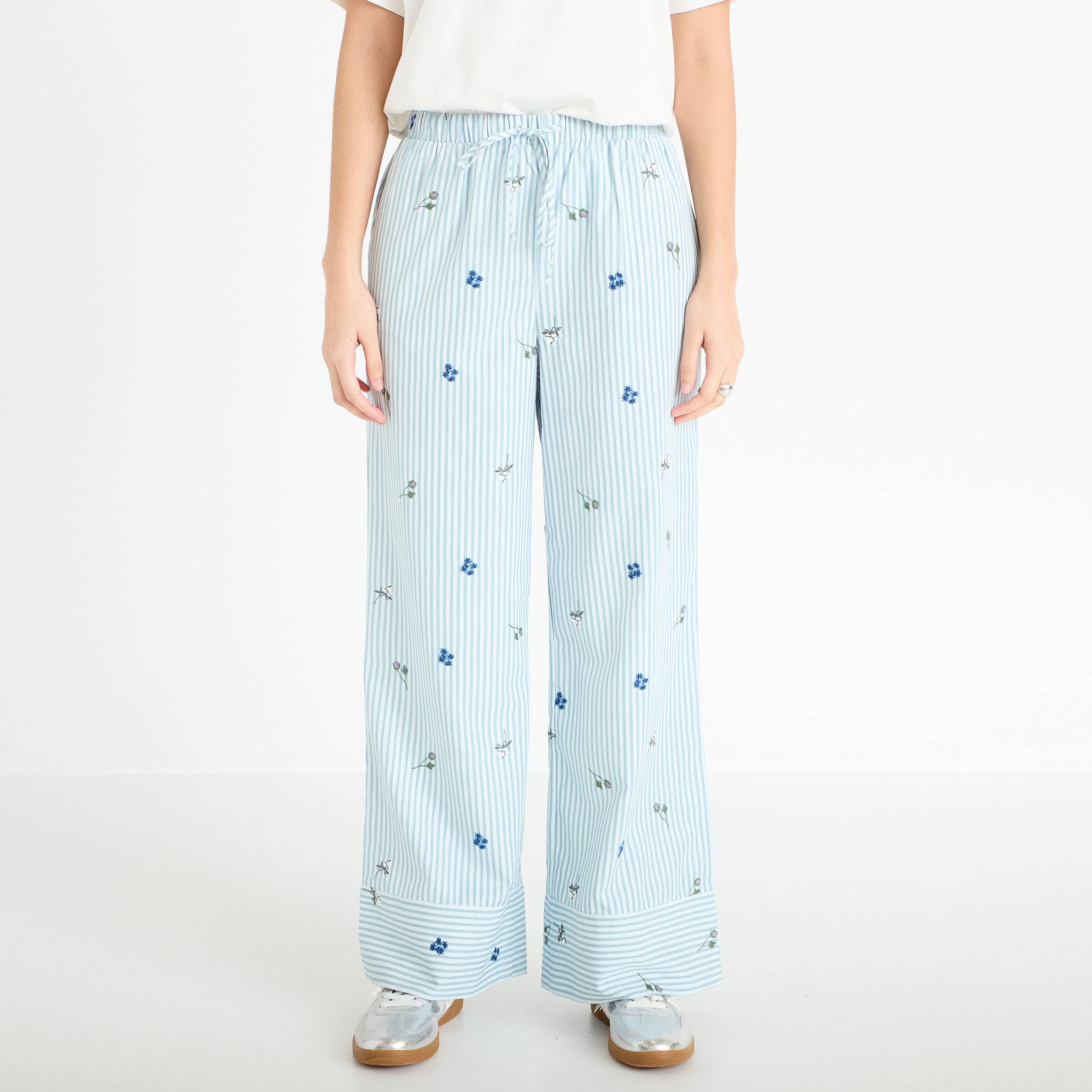 Pantalon large brod&eacute; Bridgerton bleu clair femme