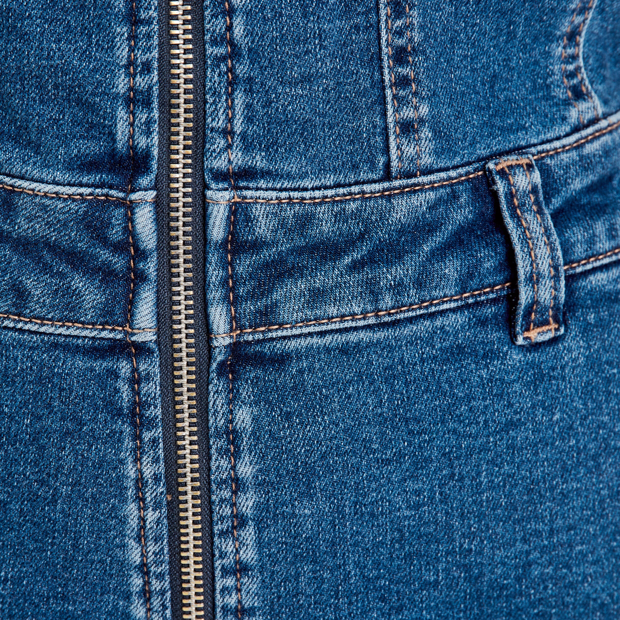 Combishort zipp&eacute;e en jean denim double stone femme