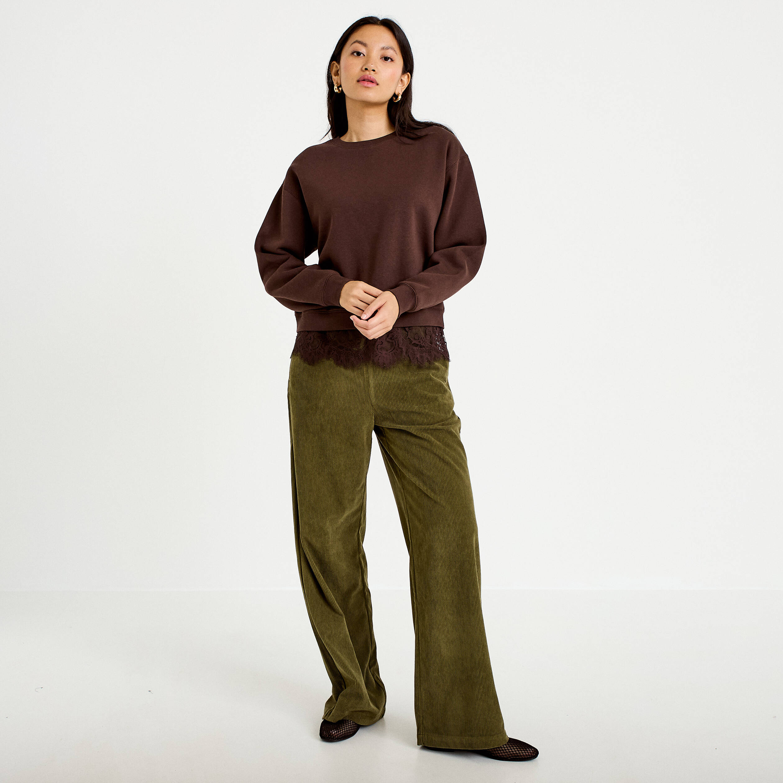 Pantalon jogging taille standard velours vert kaki femme