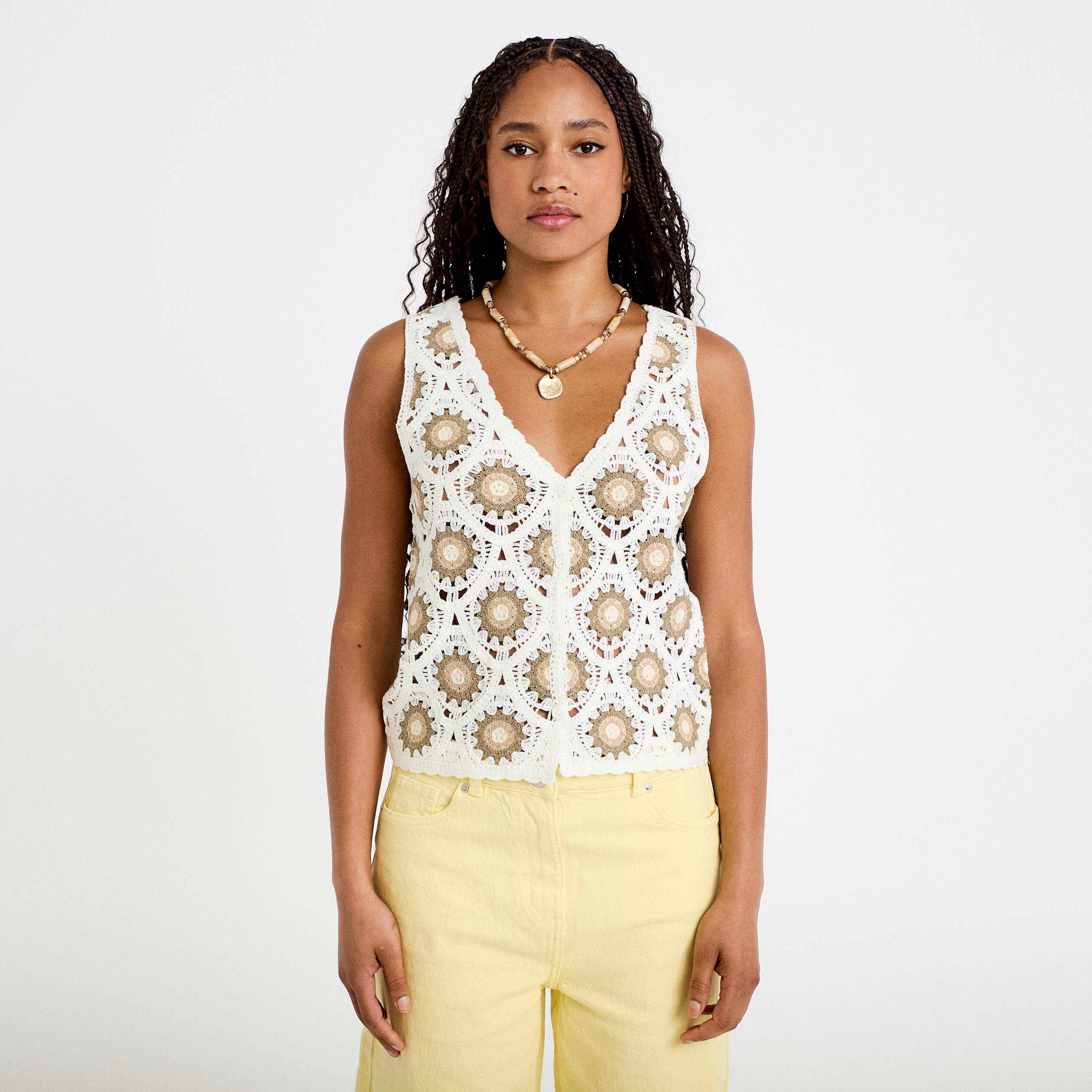 D&eacute;bardeur crochet boutons ecru femme