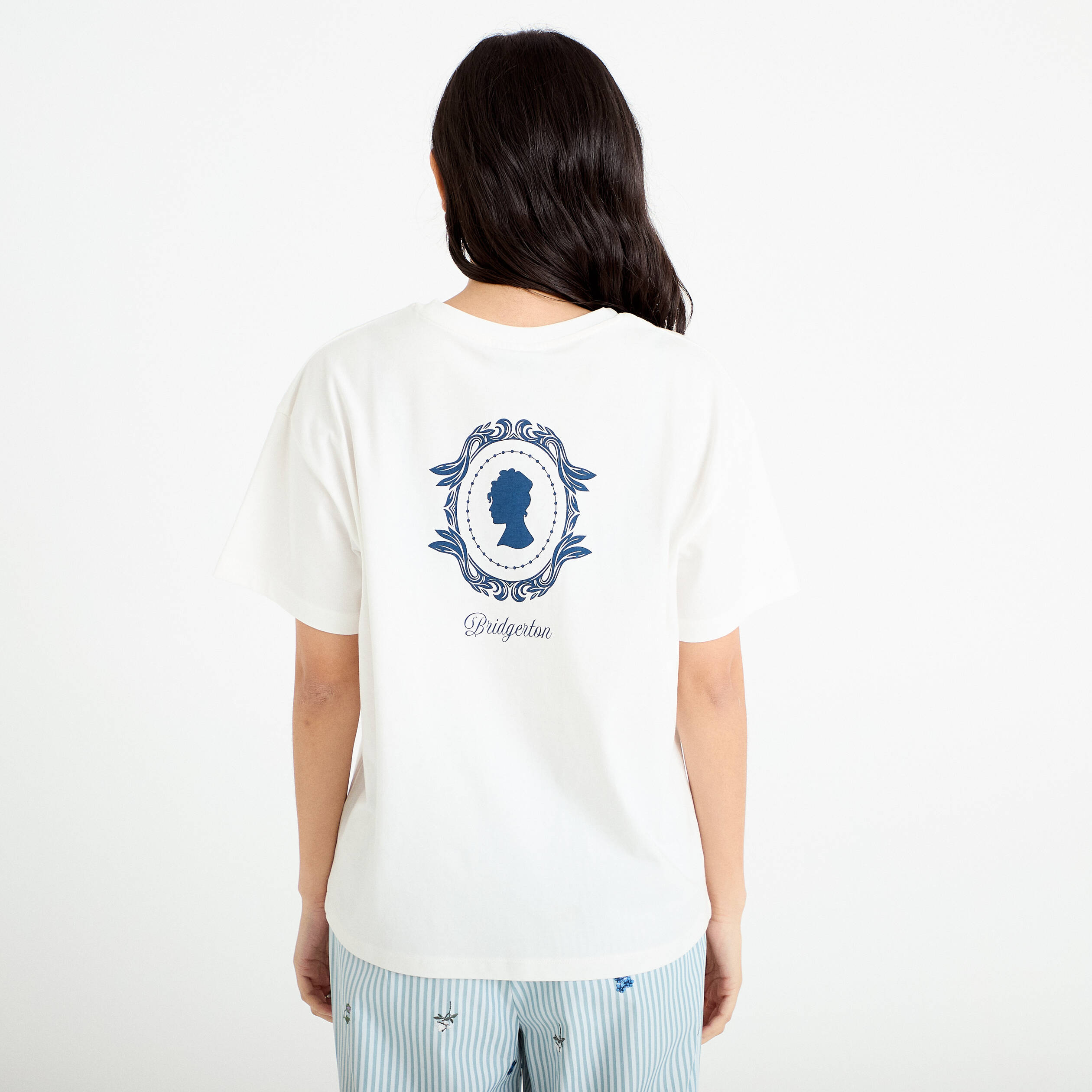 T-shirt oversize brod&eacute; Bridgerton ecru femme