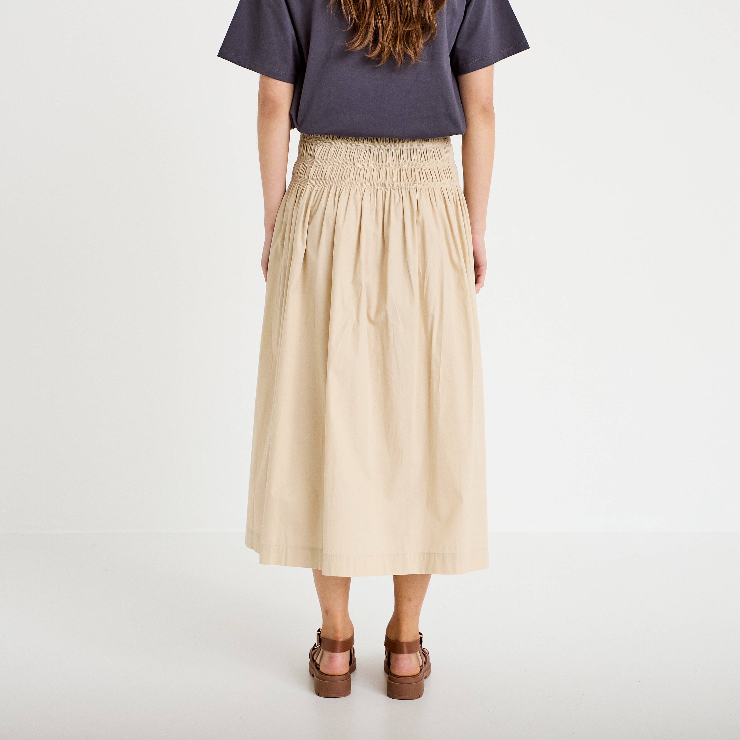 Jupon &eacute;vas&eacute; taille smock&eacute;e beige femme