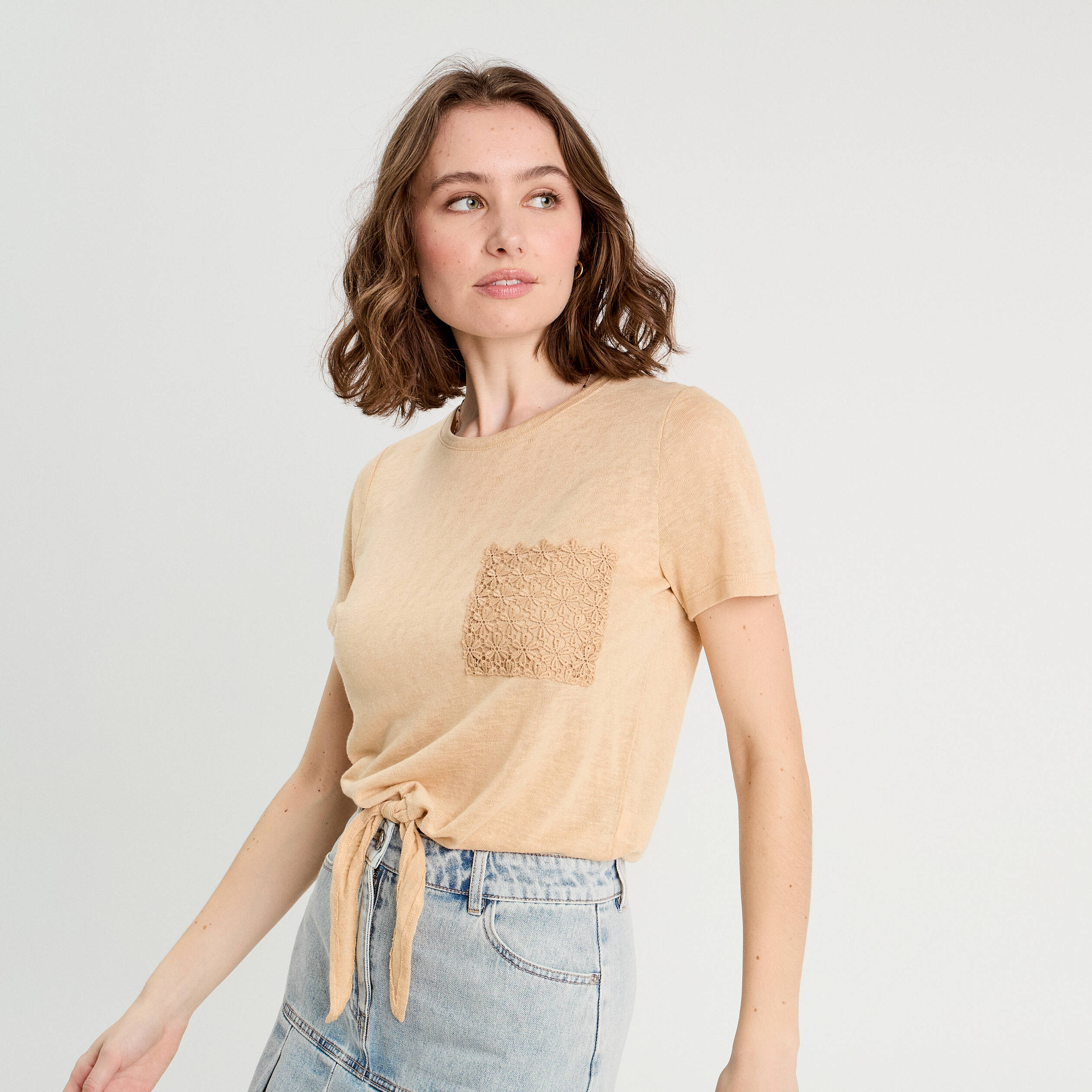 T-shirt d&eacute;tail noeud sable femme