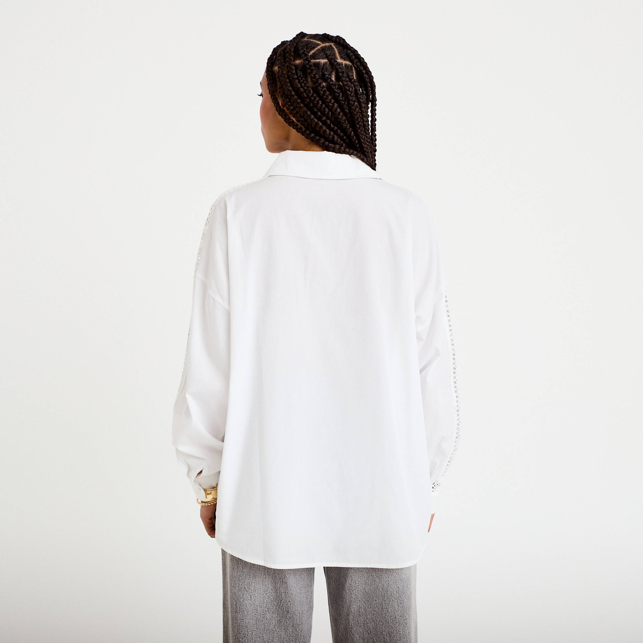 Chemise d&eacute;tails dentelle ecru femme