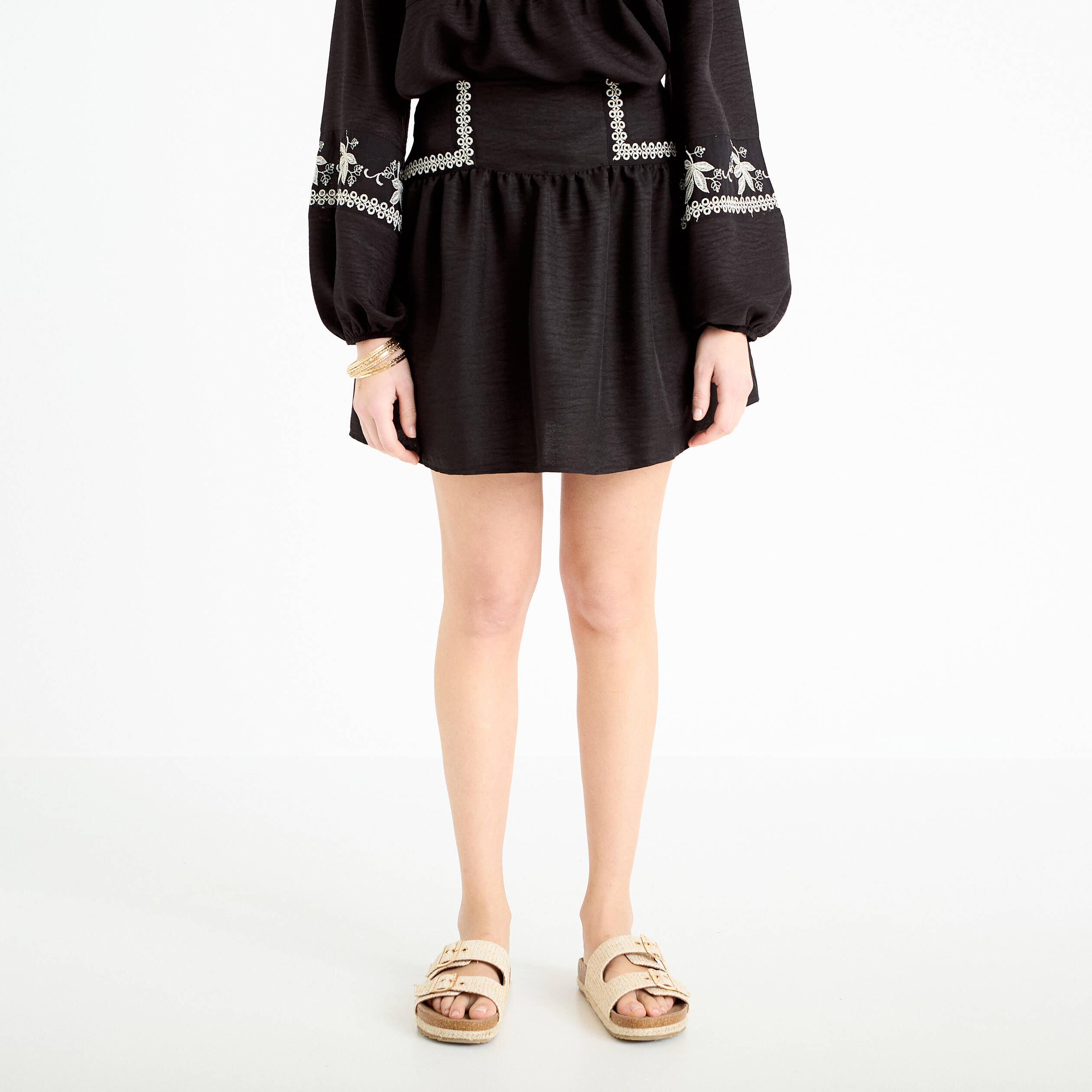 Blouse ample broderie noir femme