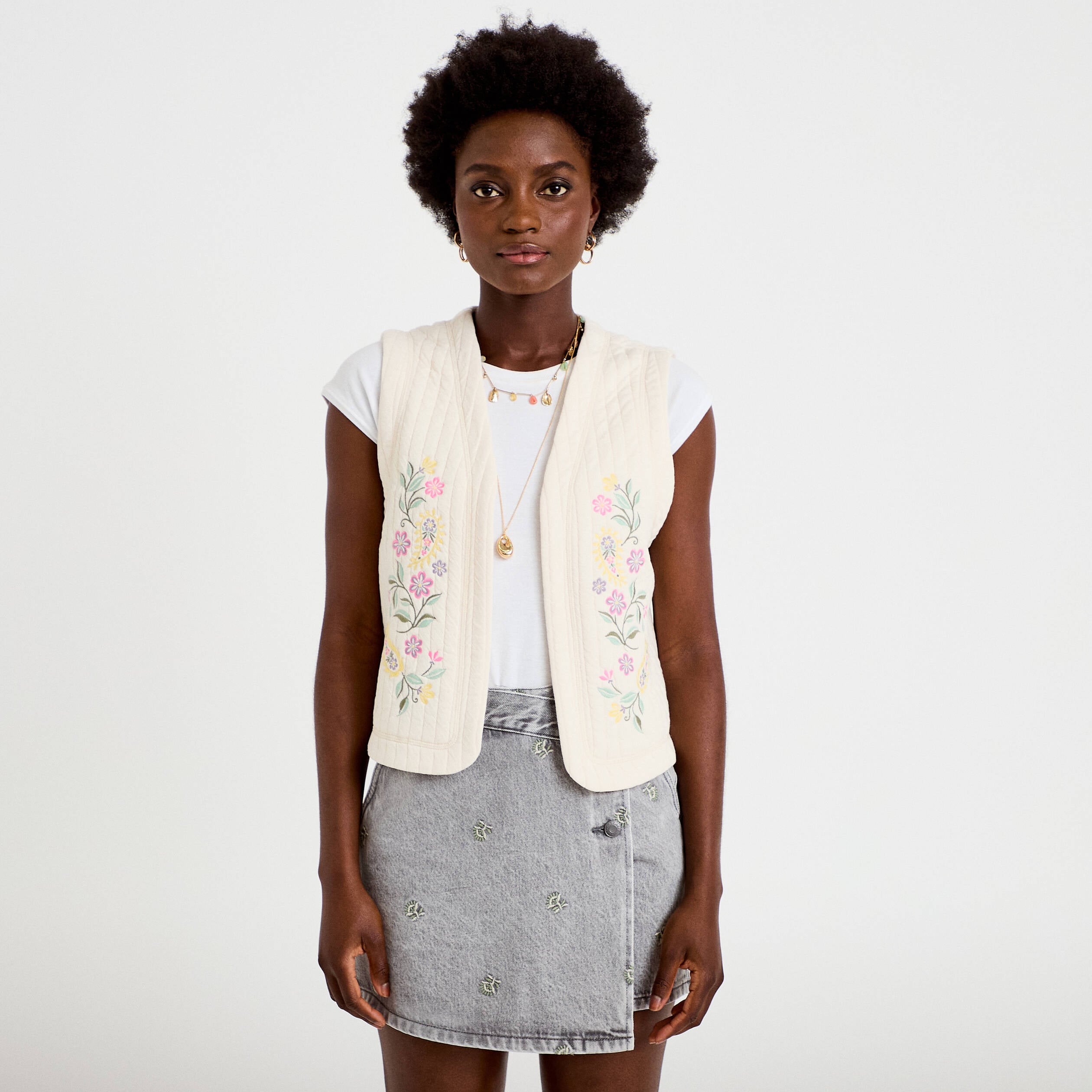 Veste droite sans manches col rond ecru femme