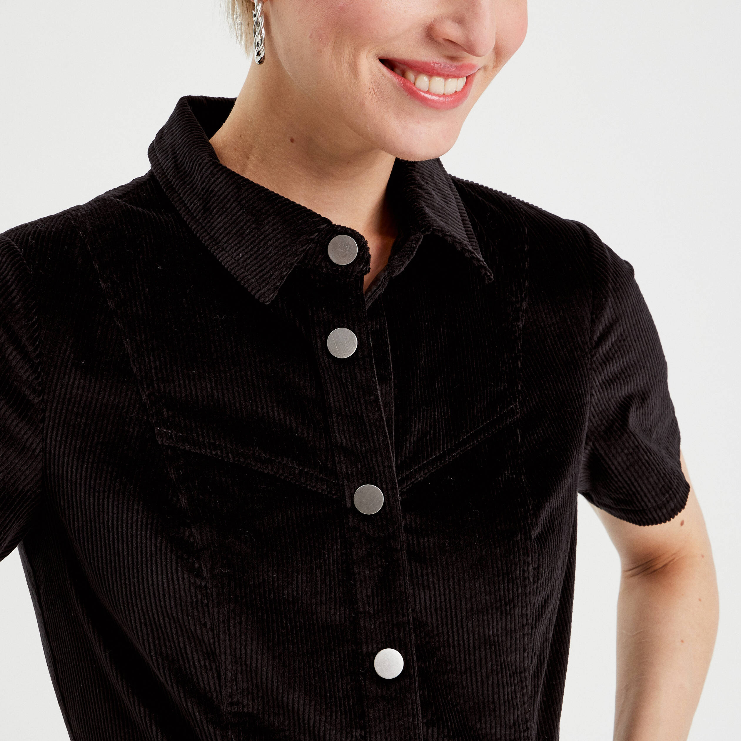 Robe cintr&eacute;e boutonn&eacute;e velours noir femme
