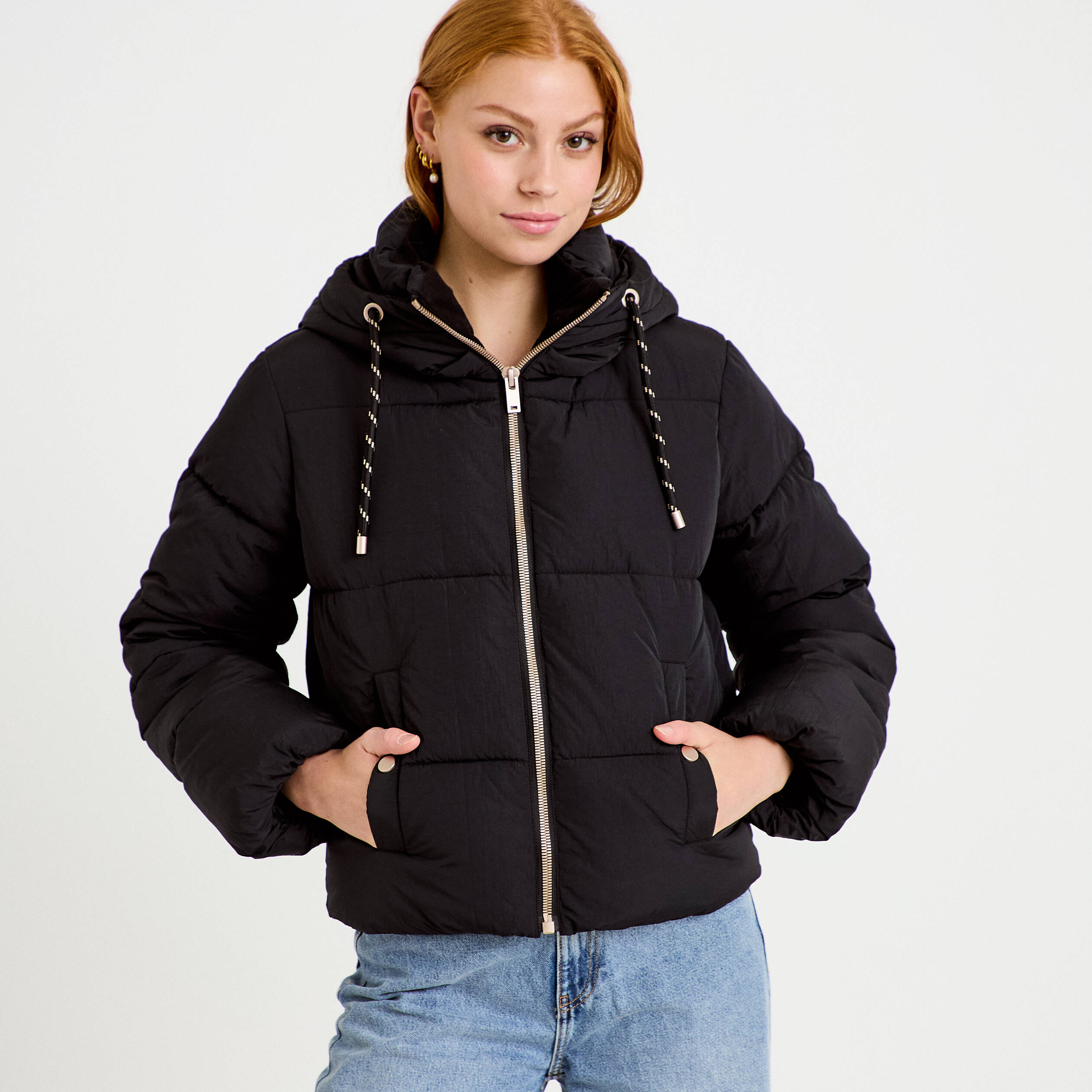 Doudoune droite cropped &agrave; capuche noir femme