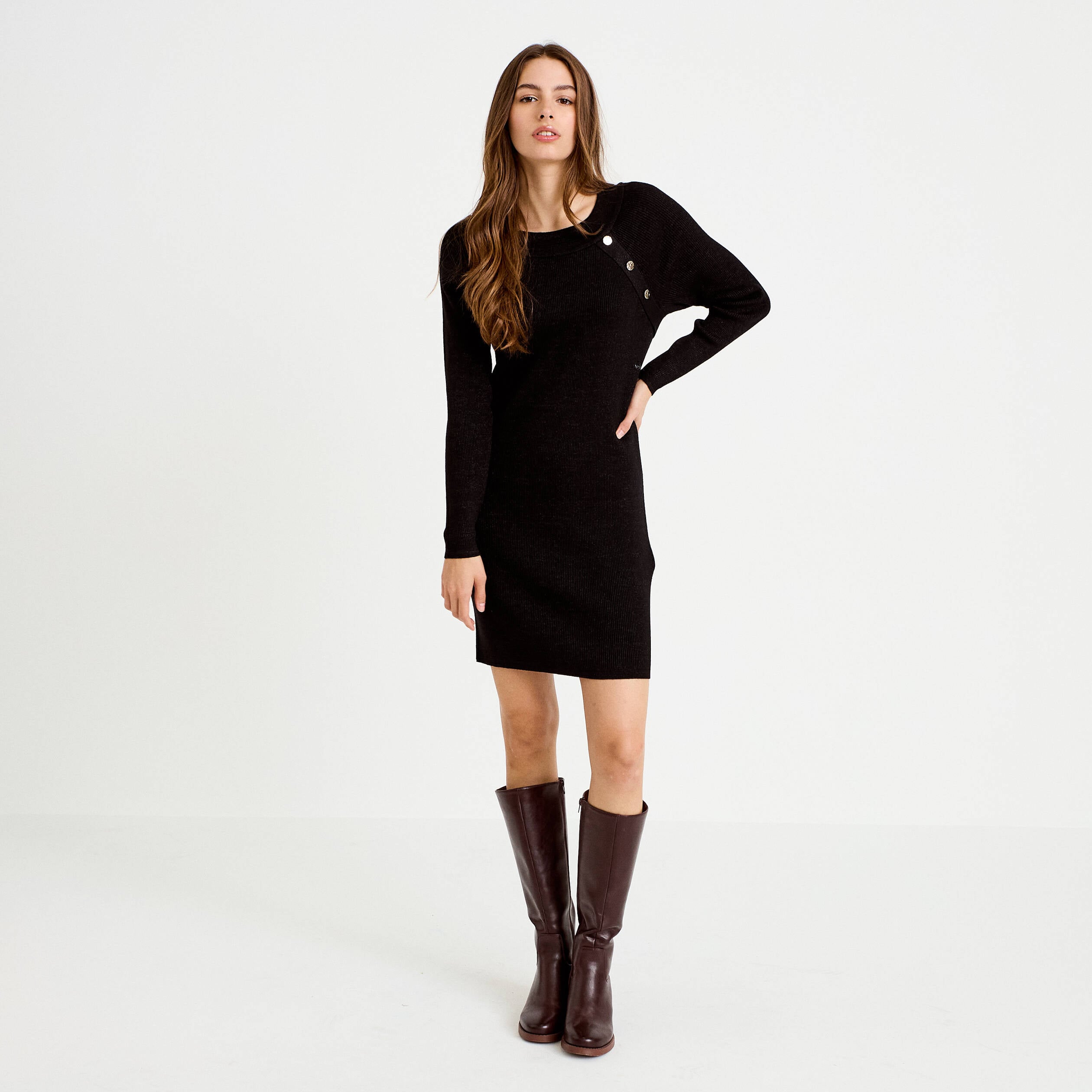 Robe pull ajust&eacute;e manches longues noir femme