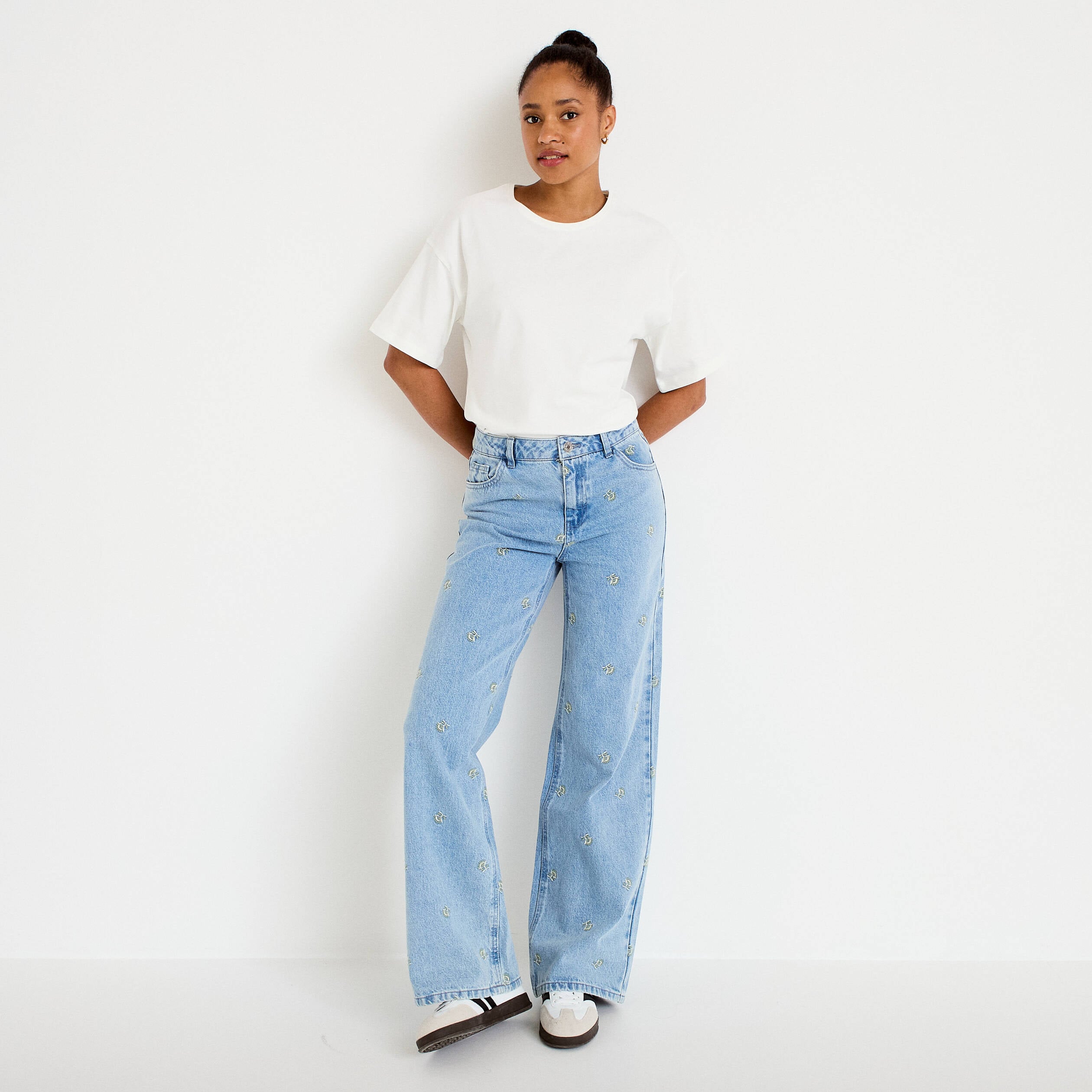 Jean wide leg broderie taille haute bleu femme