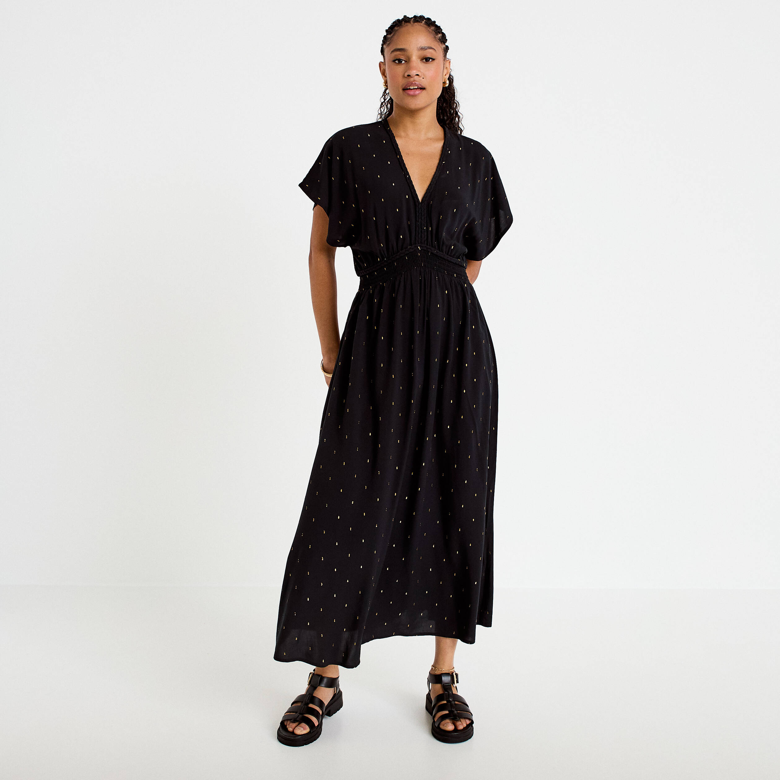 Robe &eacute;vas&eacute;e 3/4 col v manches courtes noir femme