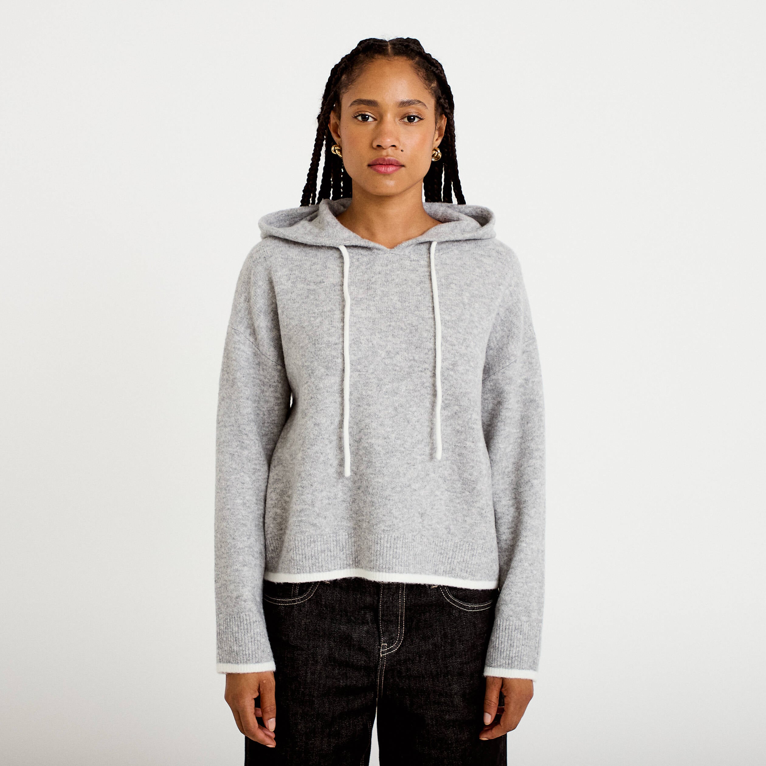 Pull &agrave; capuche gris clair femme