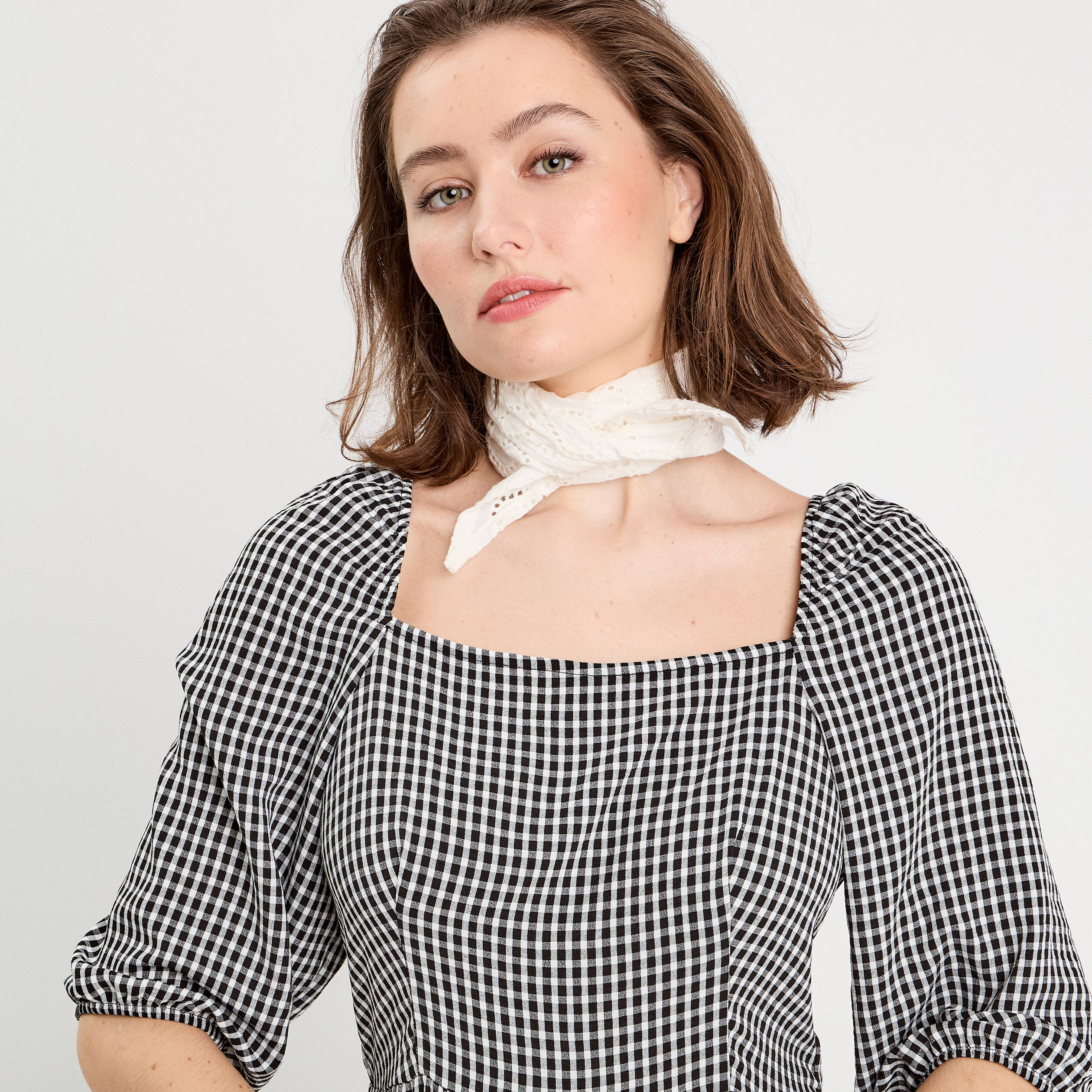 Robe &eacute;vas&eacute;e manches 3/4 blanc femme