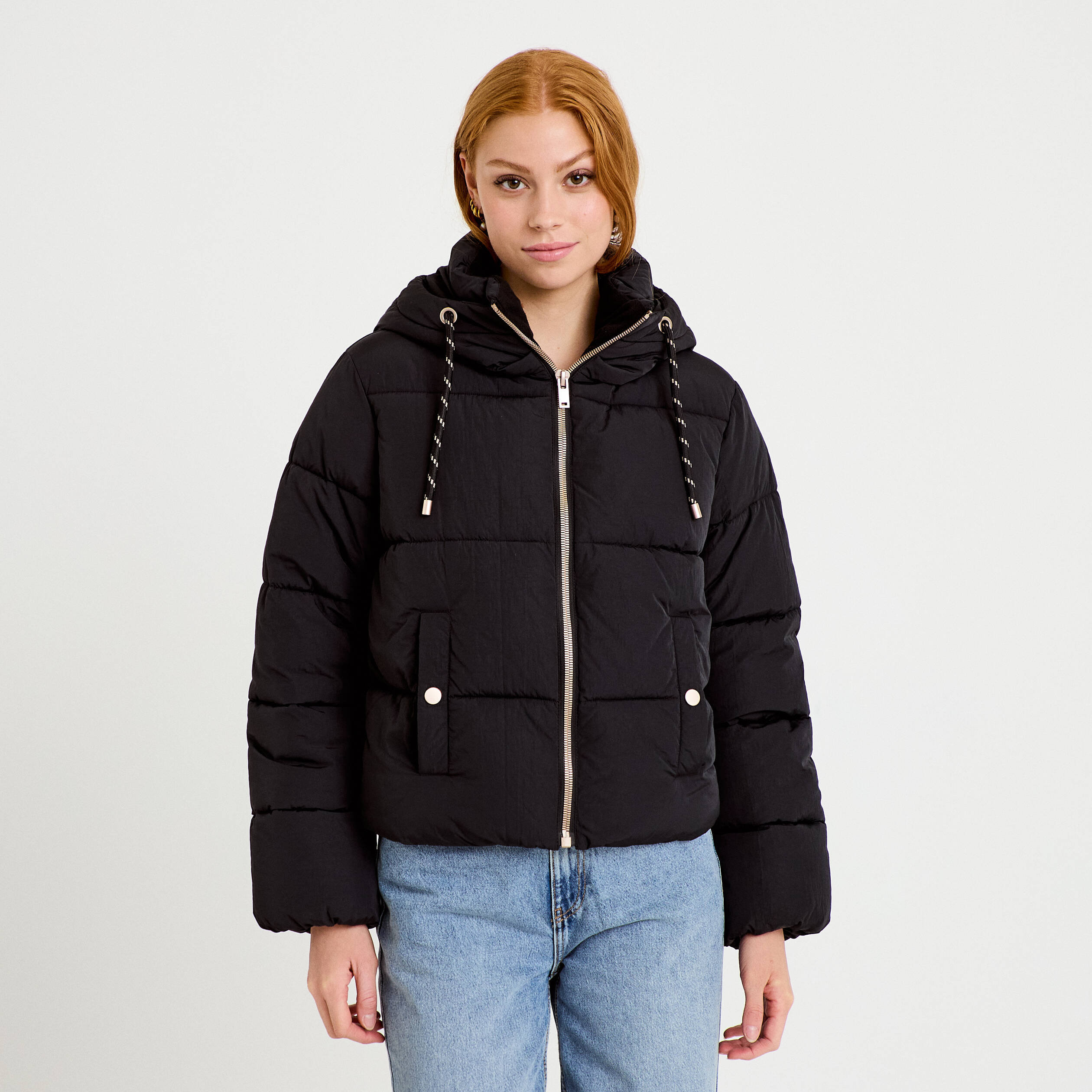 Doudoune droite cropped &agrave; capuche noir femme