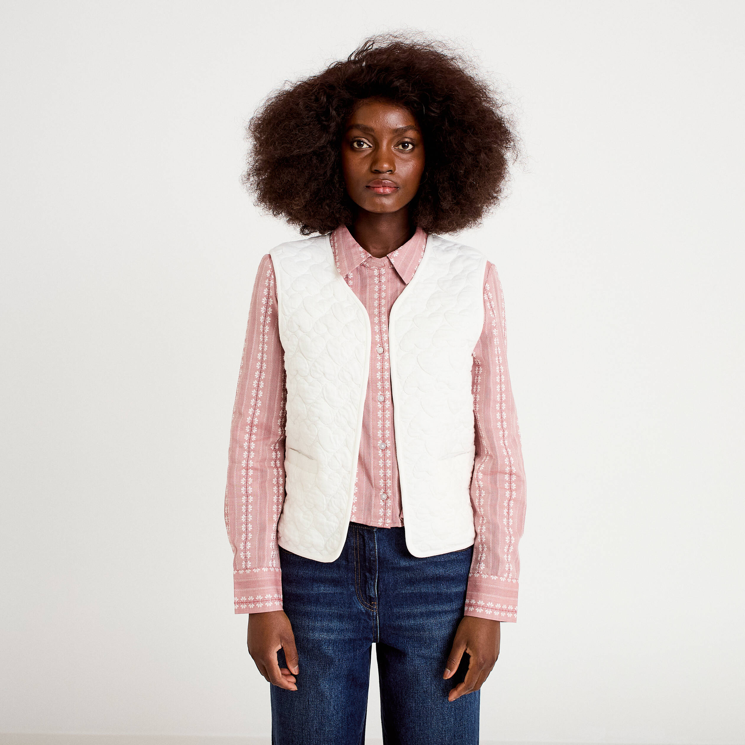 Gilet matelass&eacute; sans manches ecru femme