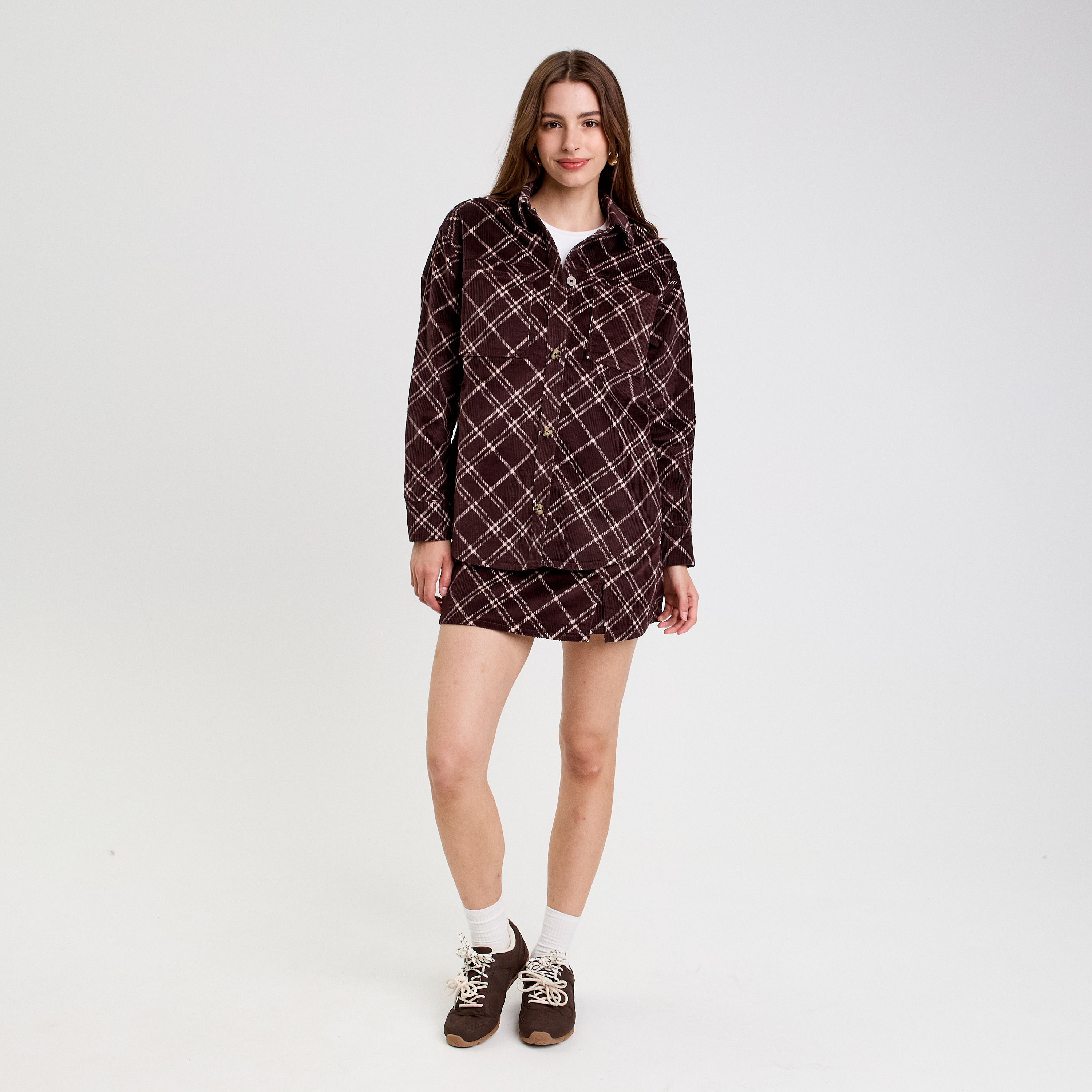 Jupe-short en velours marron chocolat femme