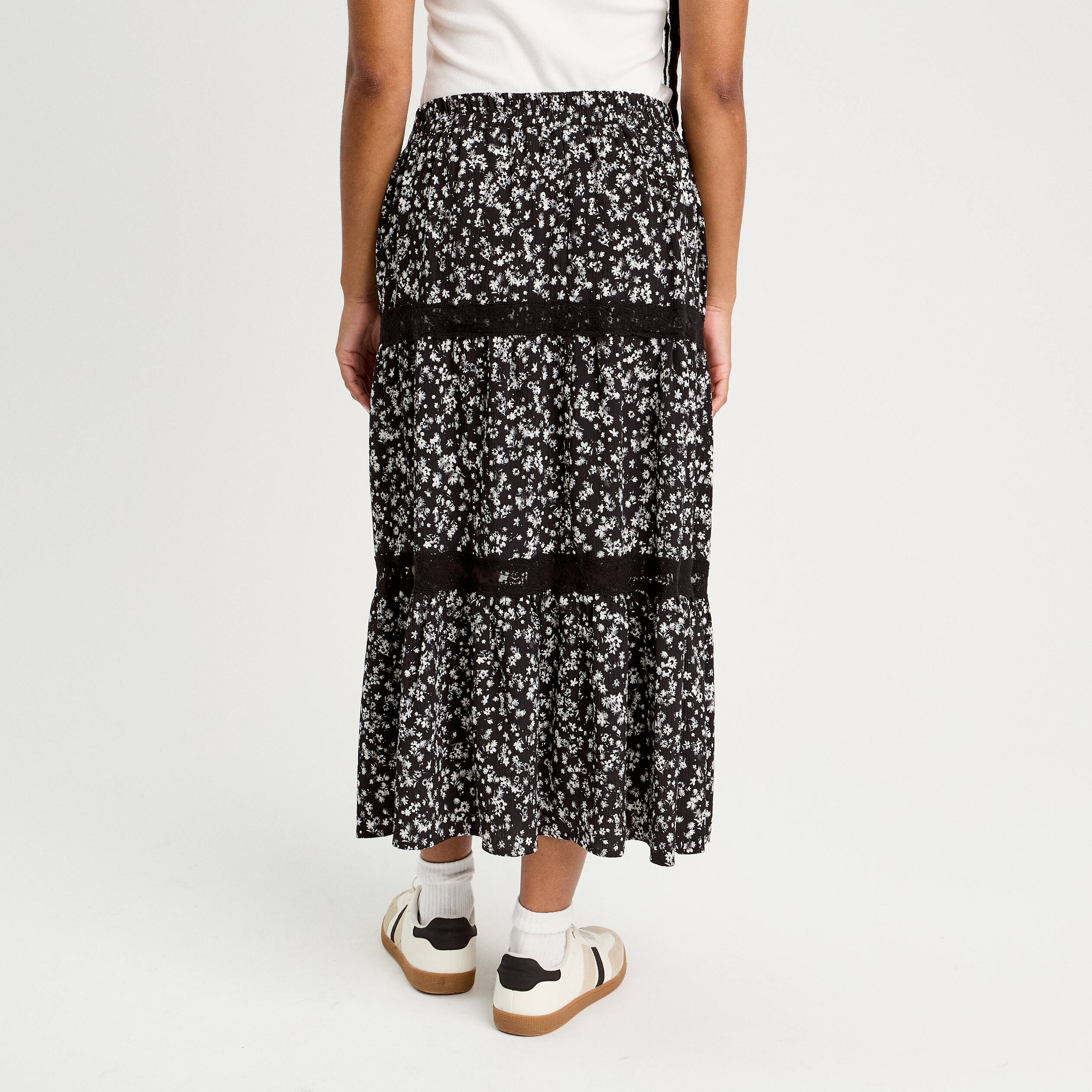 Jupe longue &eacute;vas&eacute;e noir femme
