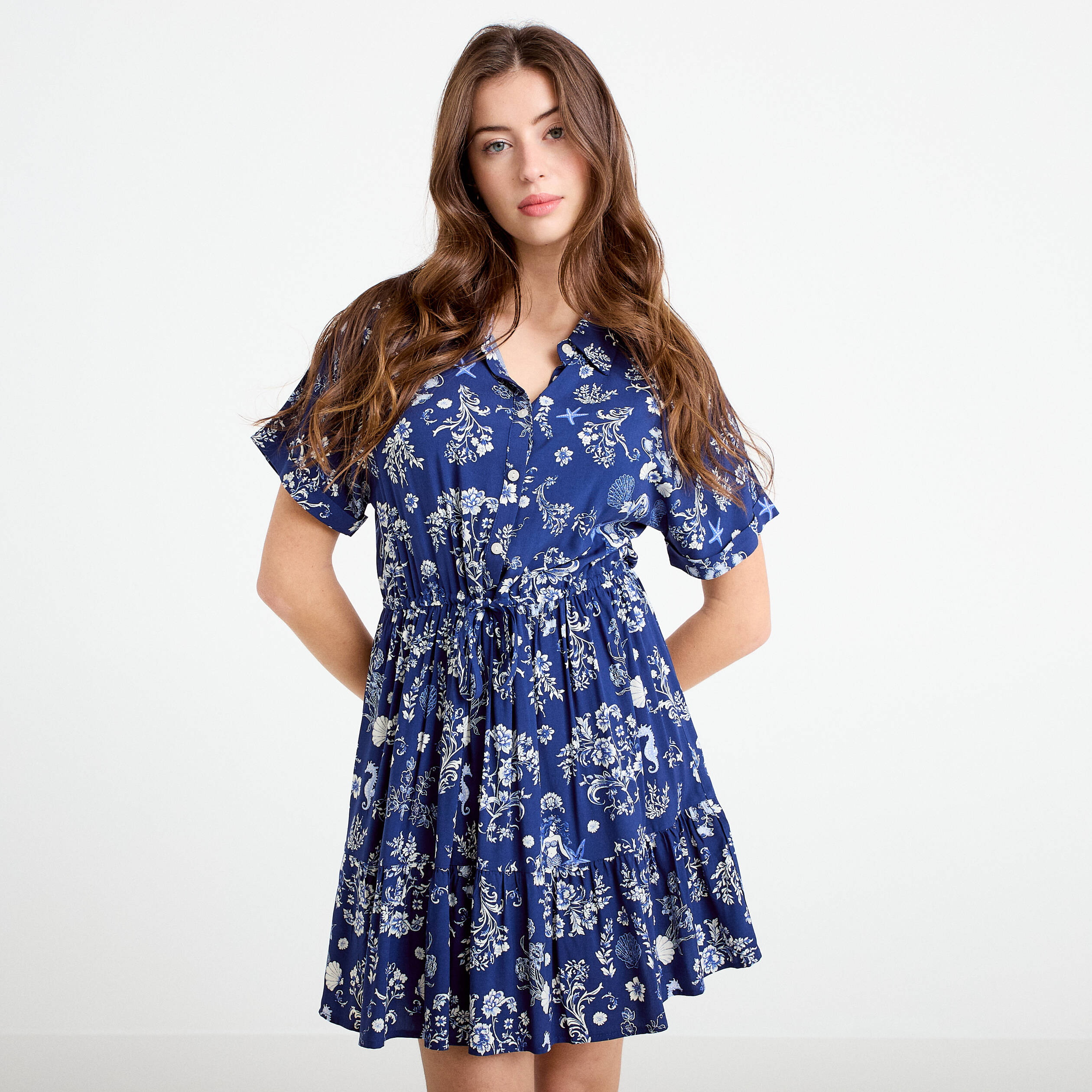 Robe courte &eacute;vas&eacute;e col chemise bleu marine femme
