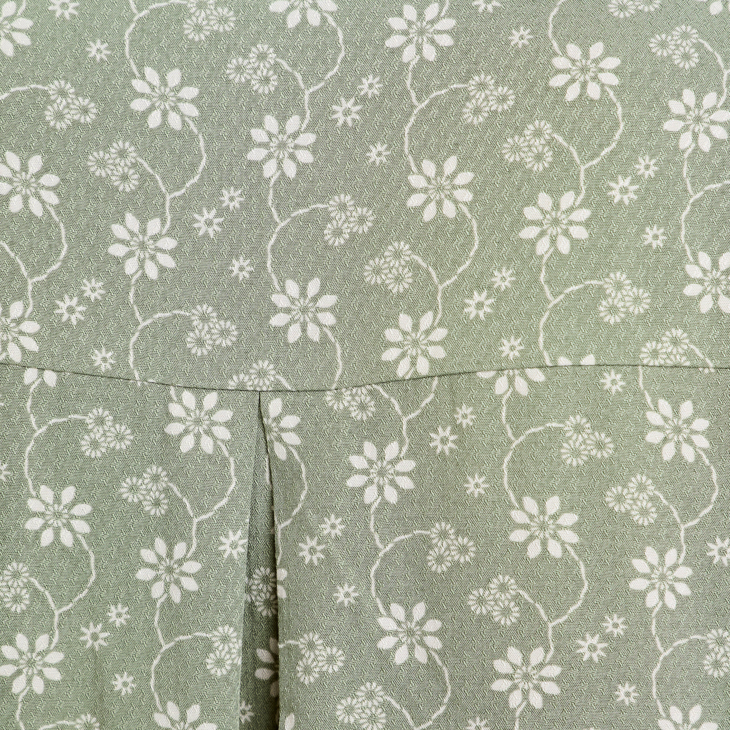 Vareuse droite courte col classique vert femme
