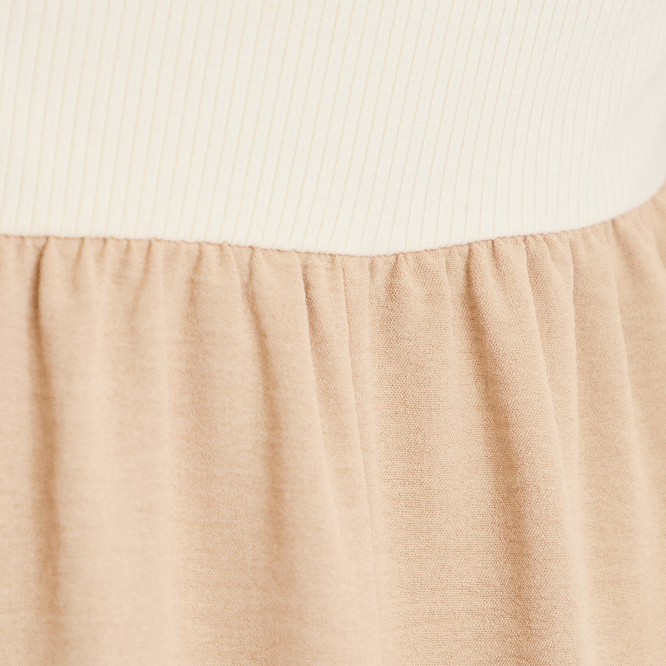 Robe longue &eacute;vas&eacute;e bi-mati&egrave;re brod&eacute;e sable femme