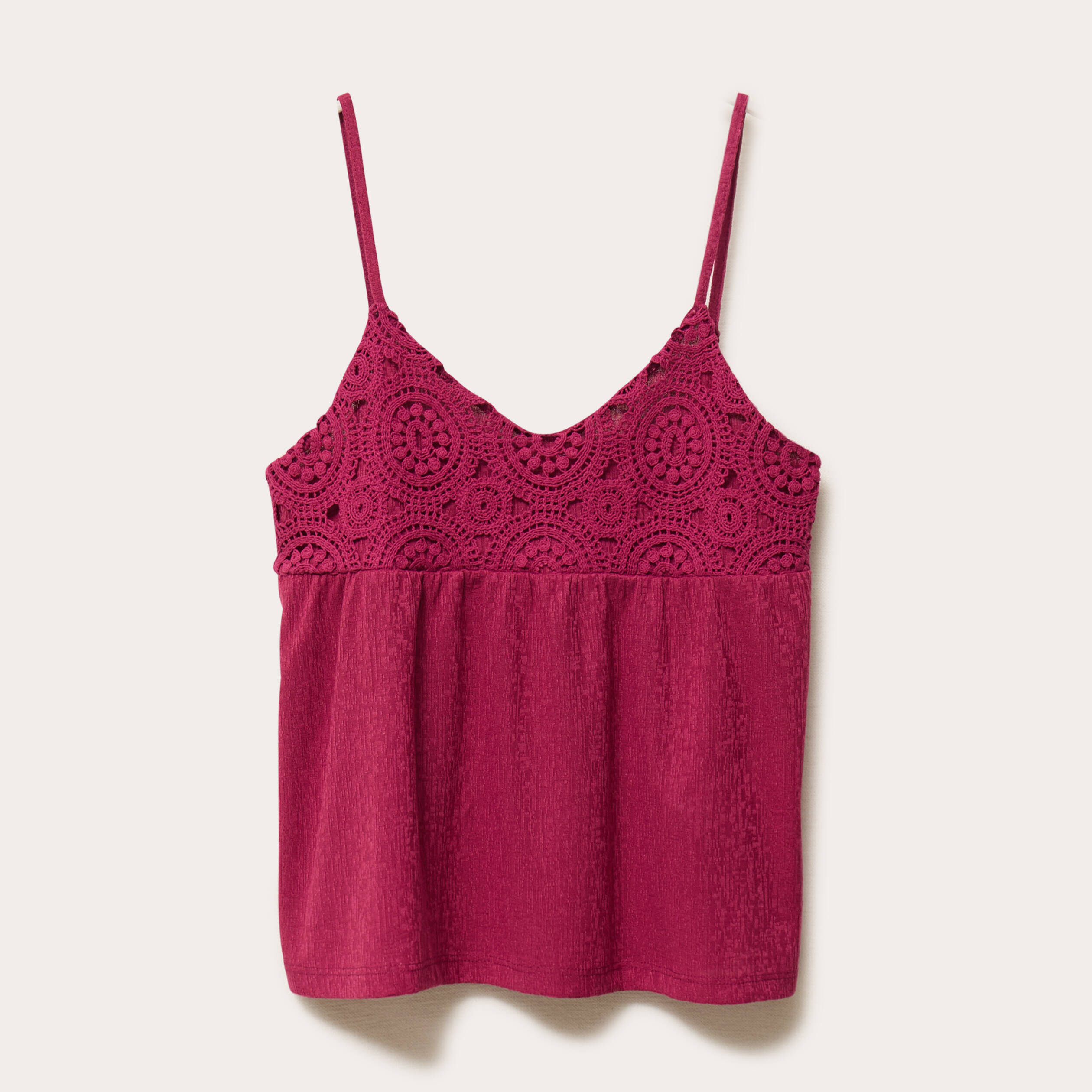 D&eacute;bardeur bi-mati&egrave;re macram&eacute; rouge femme