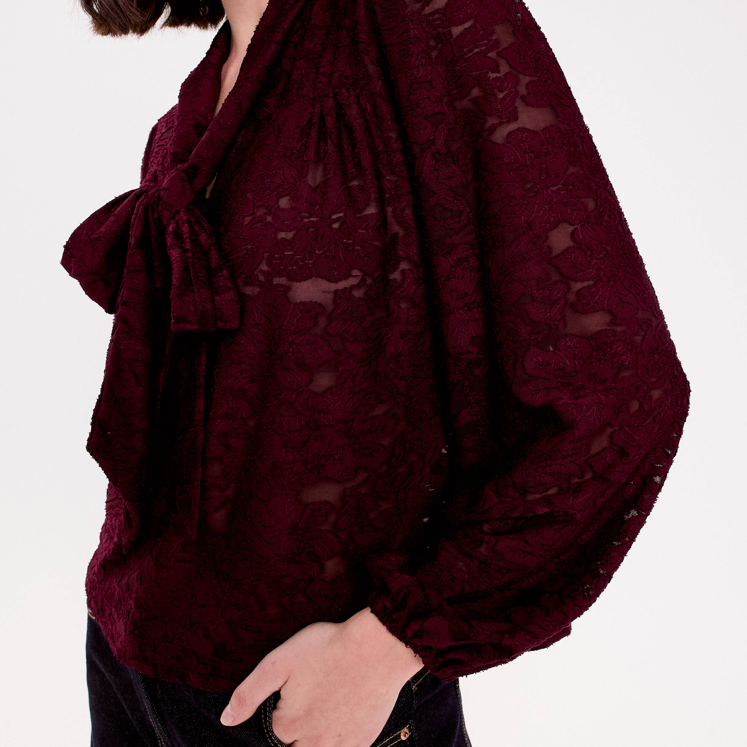 Blouse col lavalli&egrave;re bordeaux femme