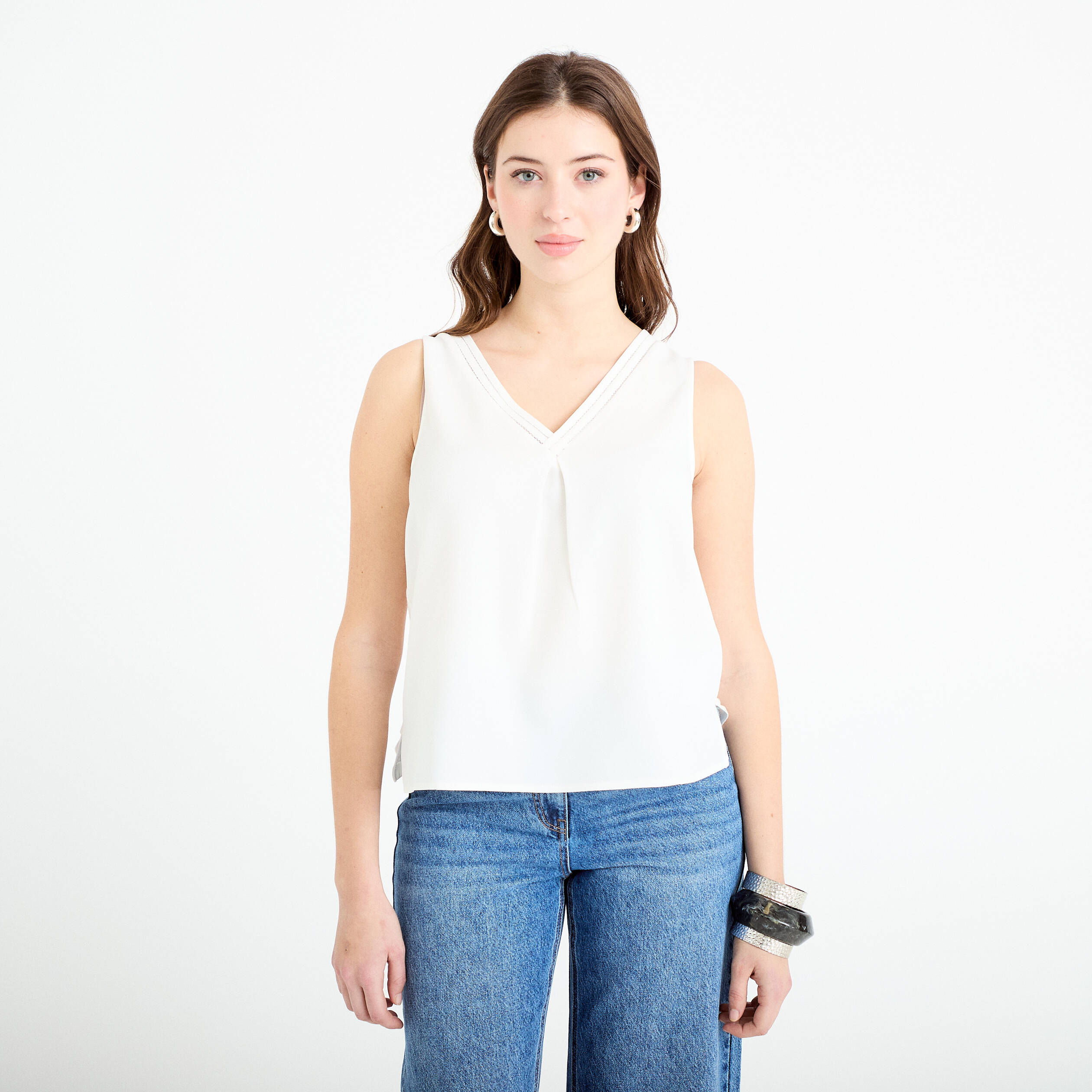 D&eacute;bardeur sans manches ecru femme