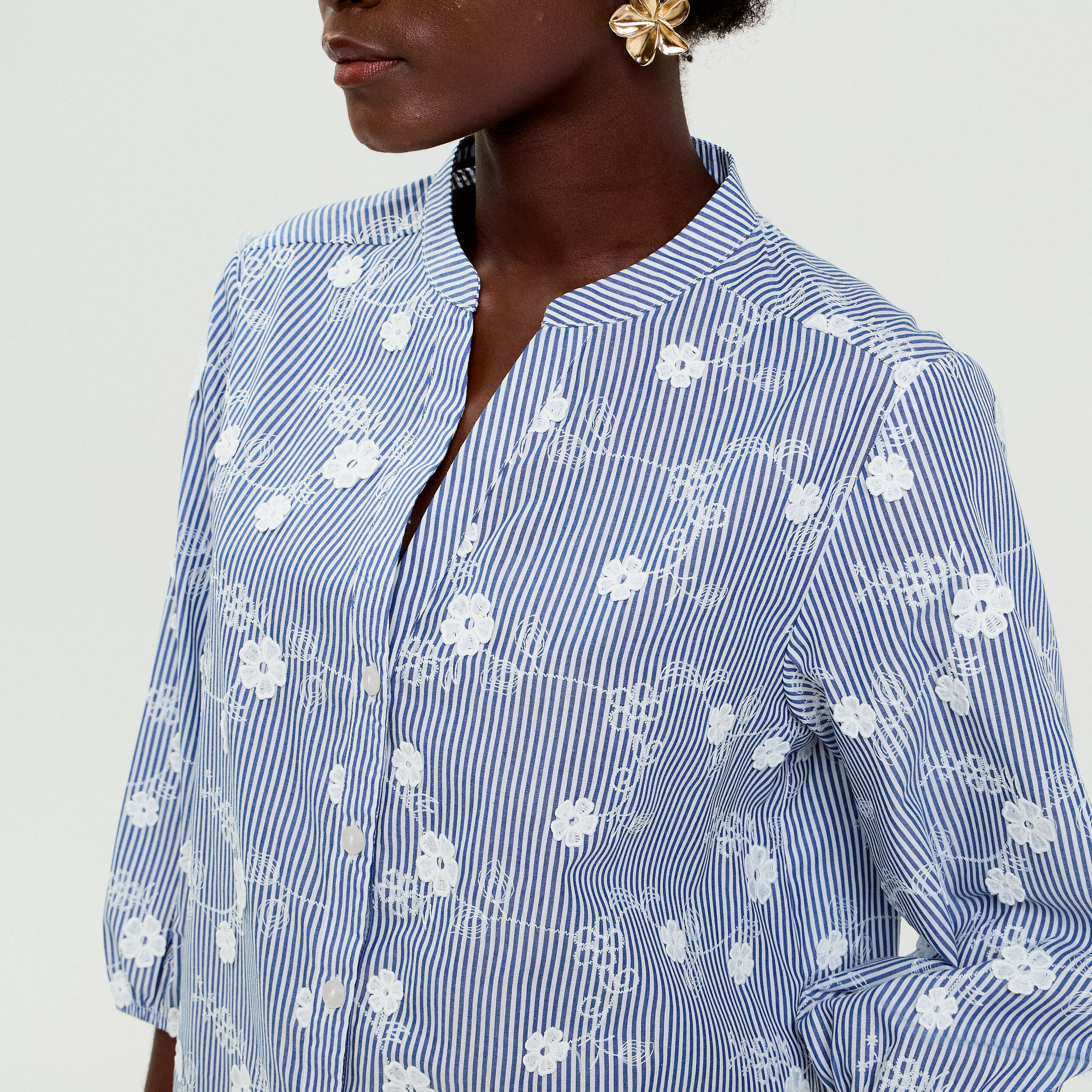Blouse brod&eacute;e col mao manches 3/4 blanc femme