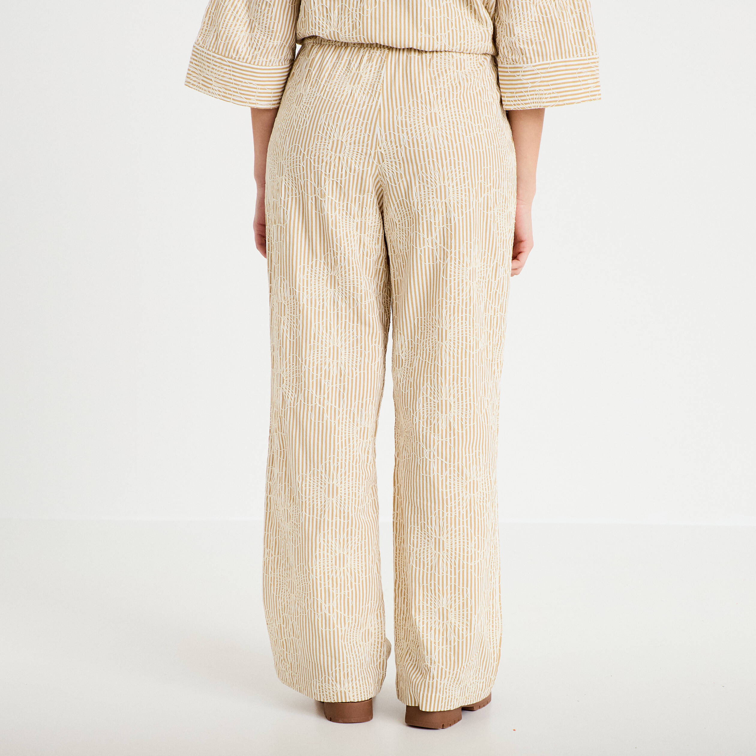 Pantalon large taille standard beige moyen femme