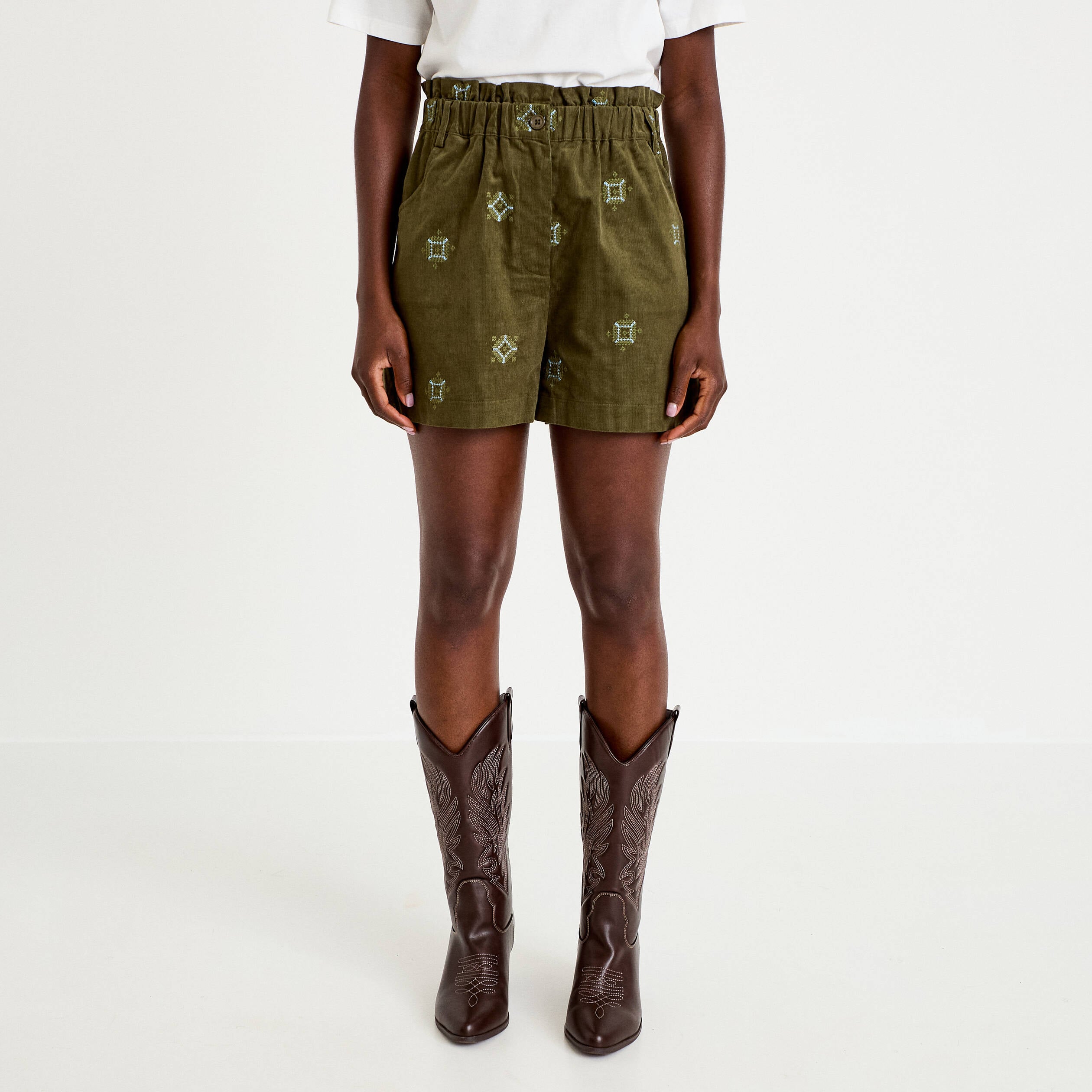 Short taille haute en velours brod&eacute; vert kaki femme