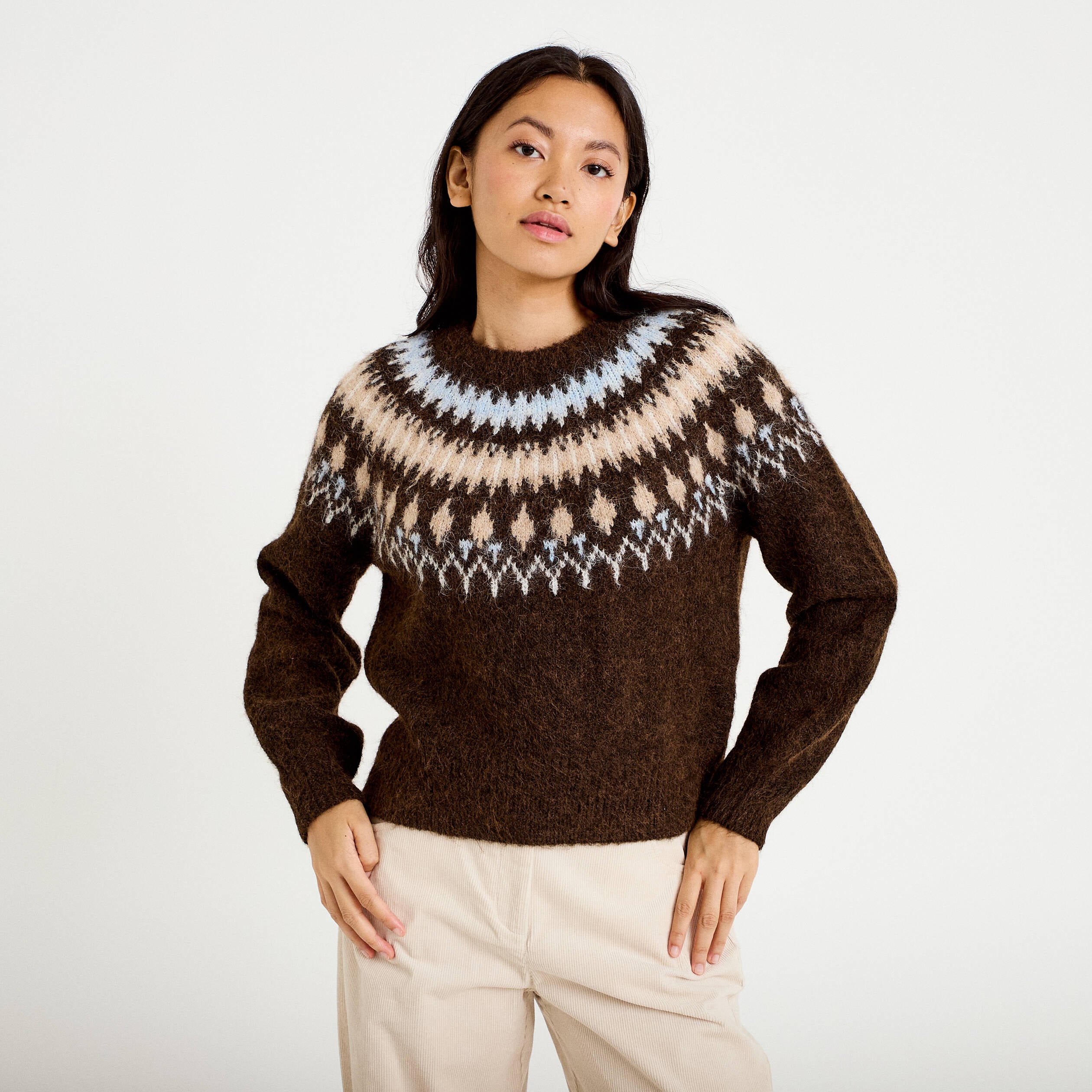 Pull col rond manches longues marron fonc&eacute; femme