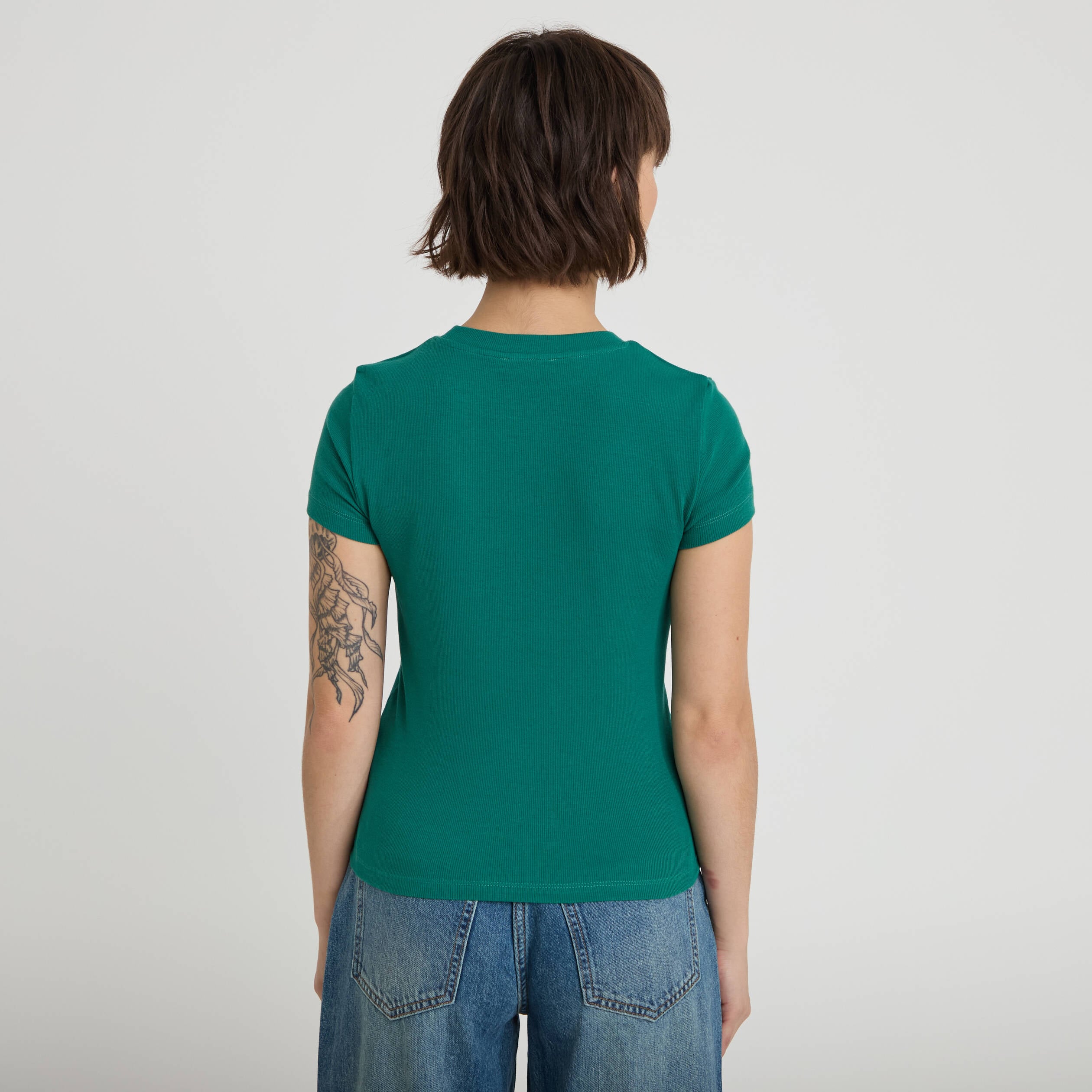 T-shirt c&ocirc;tel&eacute; ajust&eacute; manches courtes vert &eacute;meraude femme