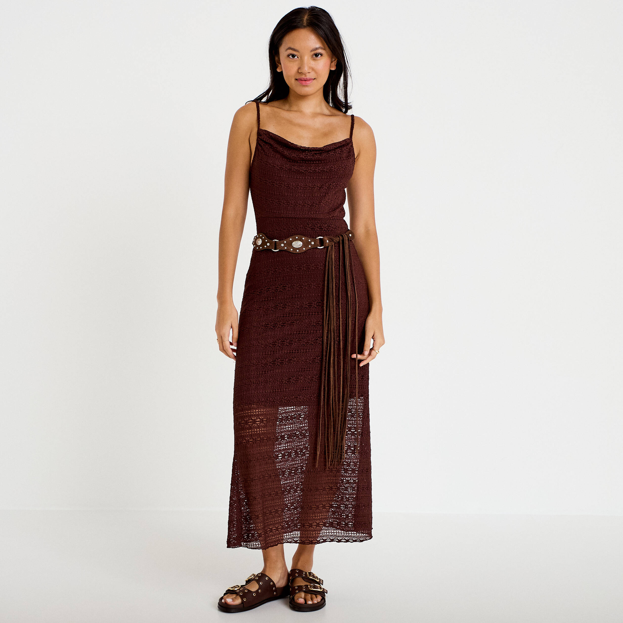 Robe longue droite col b&eacute;nitier dentelle marron femme