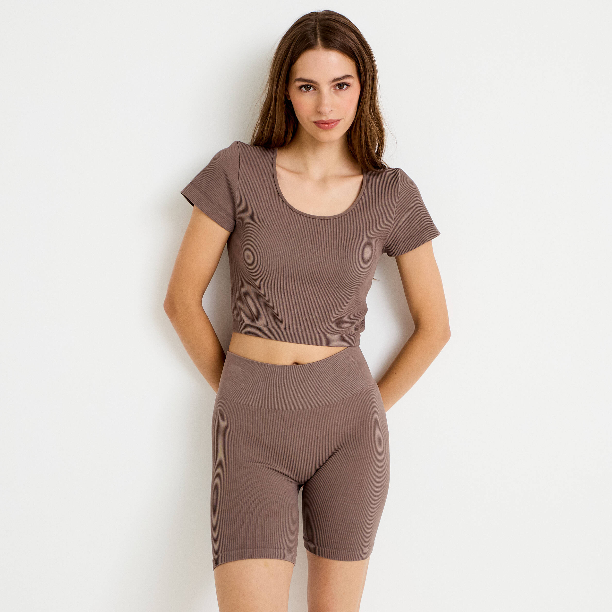 Short cycliste sans couture marron clair femme