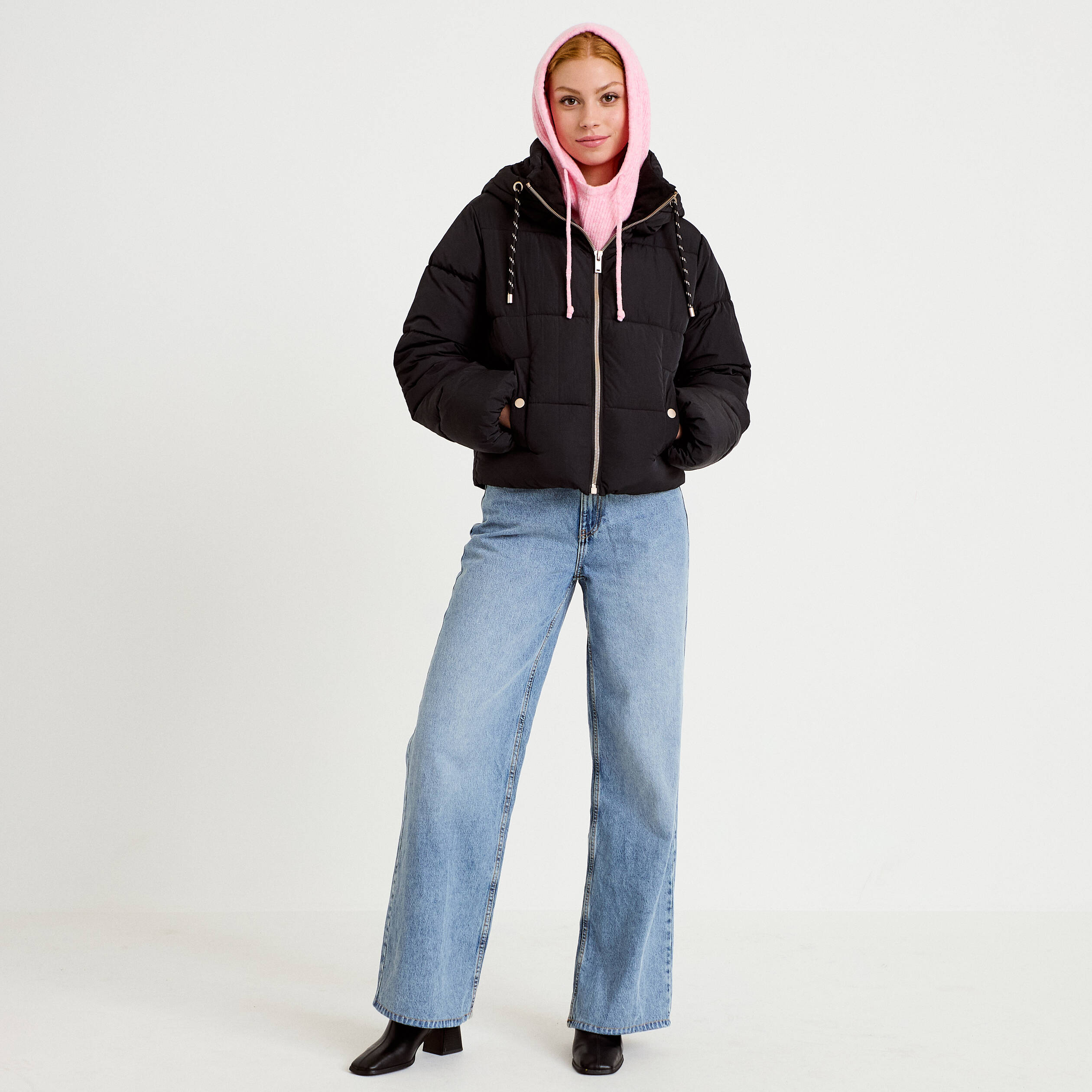 Doudoune droite cropped &agrave; capuche noir femme